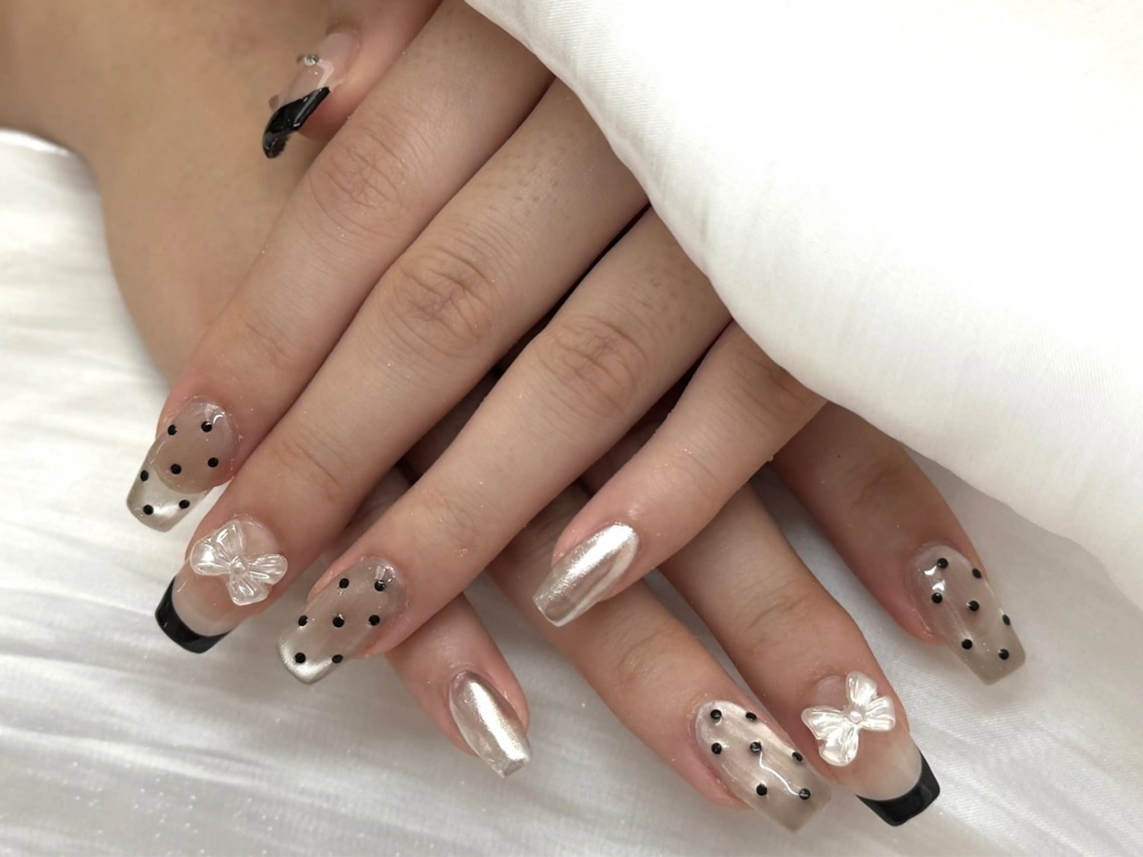 ネイル フットネイル フレンチネイル ジェルネイル ガラスフレンチ 韓国ネイル ハンドネイル ハンドケア The Nail & Eye Lashのその他イメージ