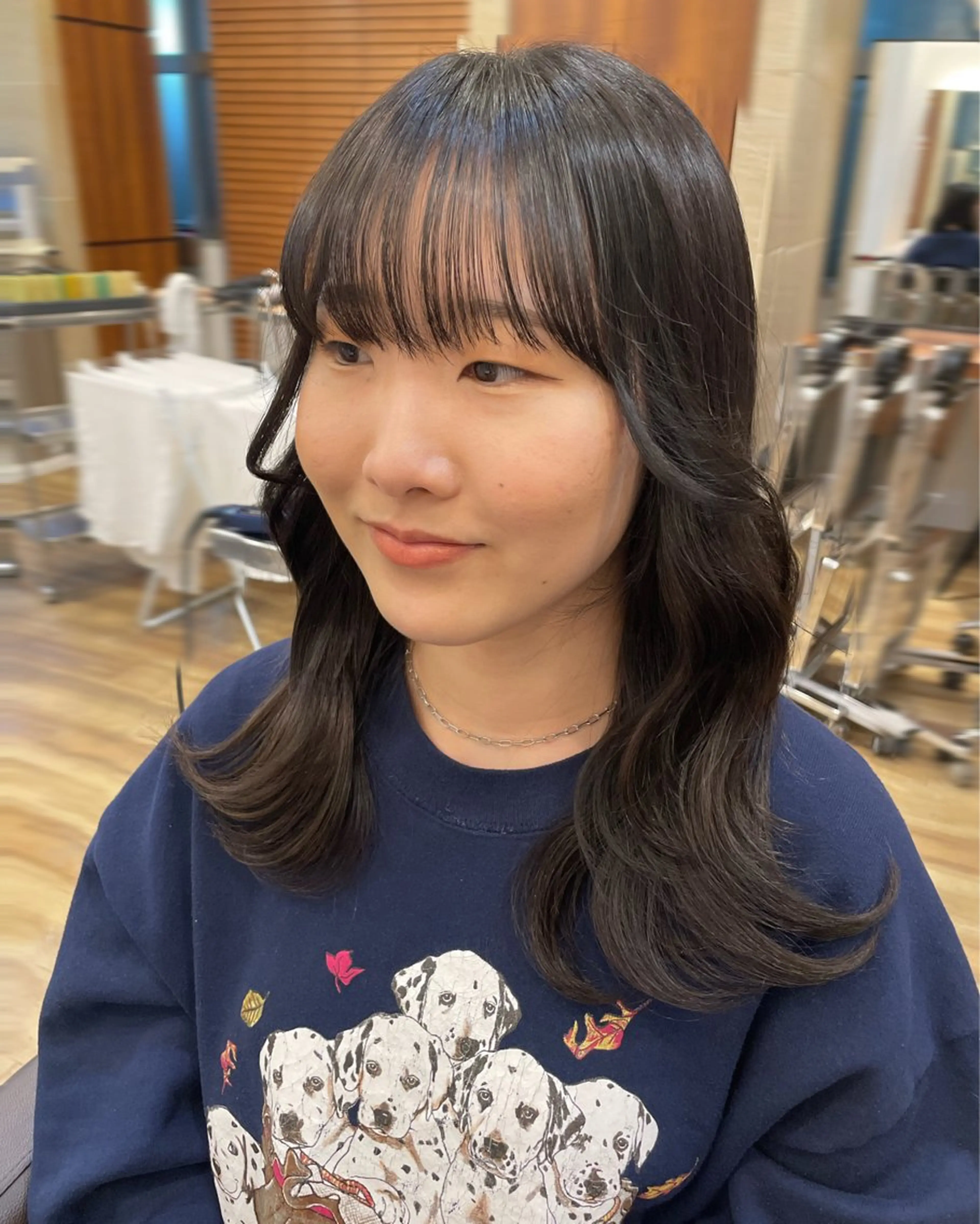 セミロング カラー 黒髪 ナチュラルブラック 🍑おおしまくるみ 🍑暖色colorのヘアスタイル