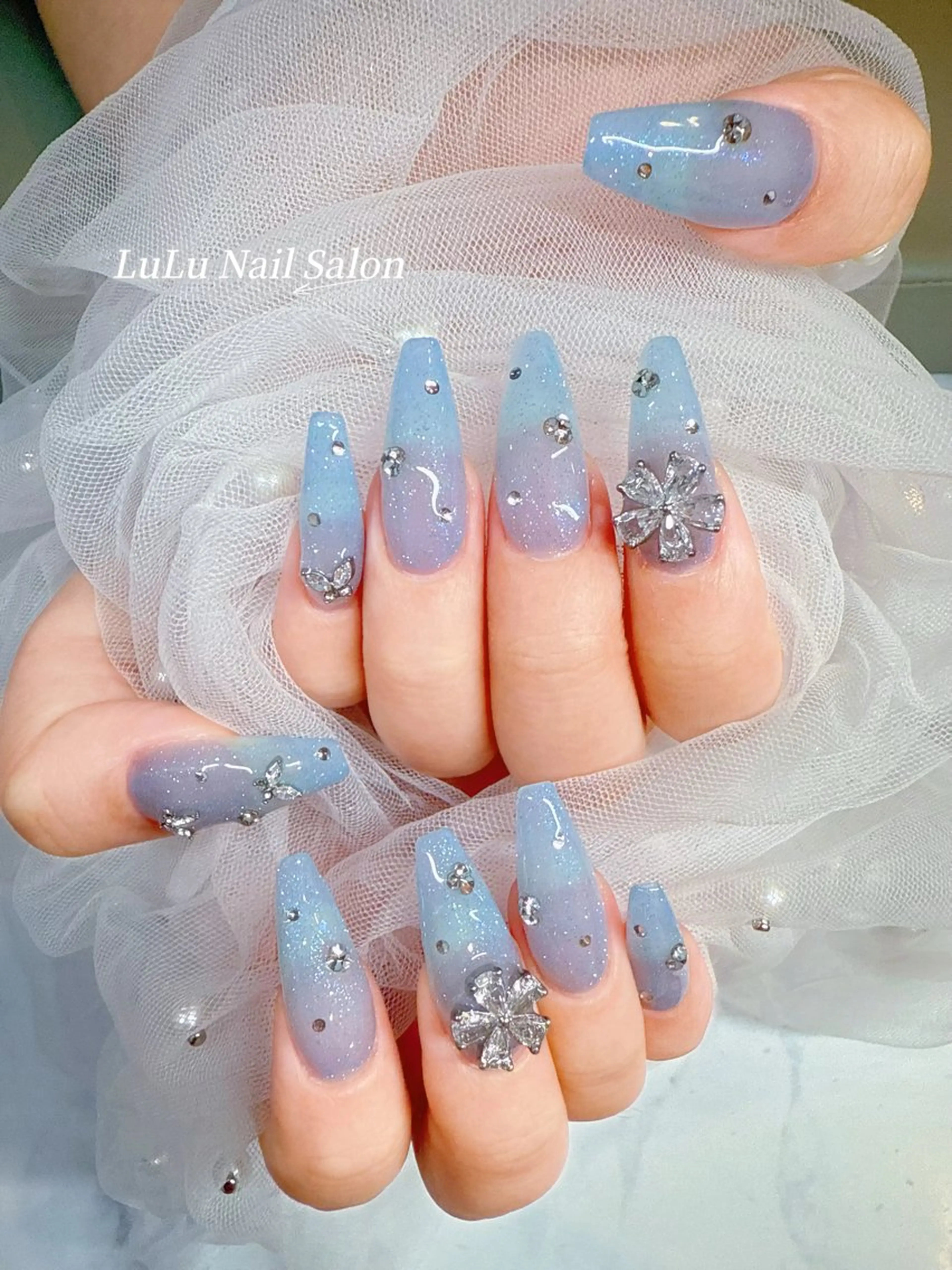 ネイル ハンドネイル LULU Nail  Salon 新宿所属・LU LU NailSalonのネイルデザイン