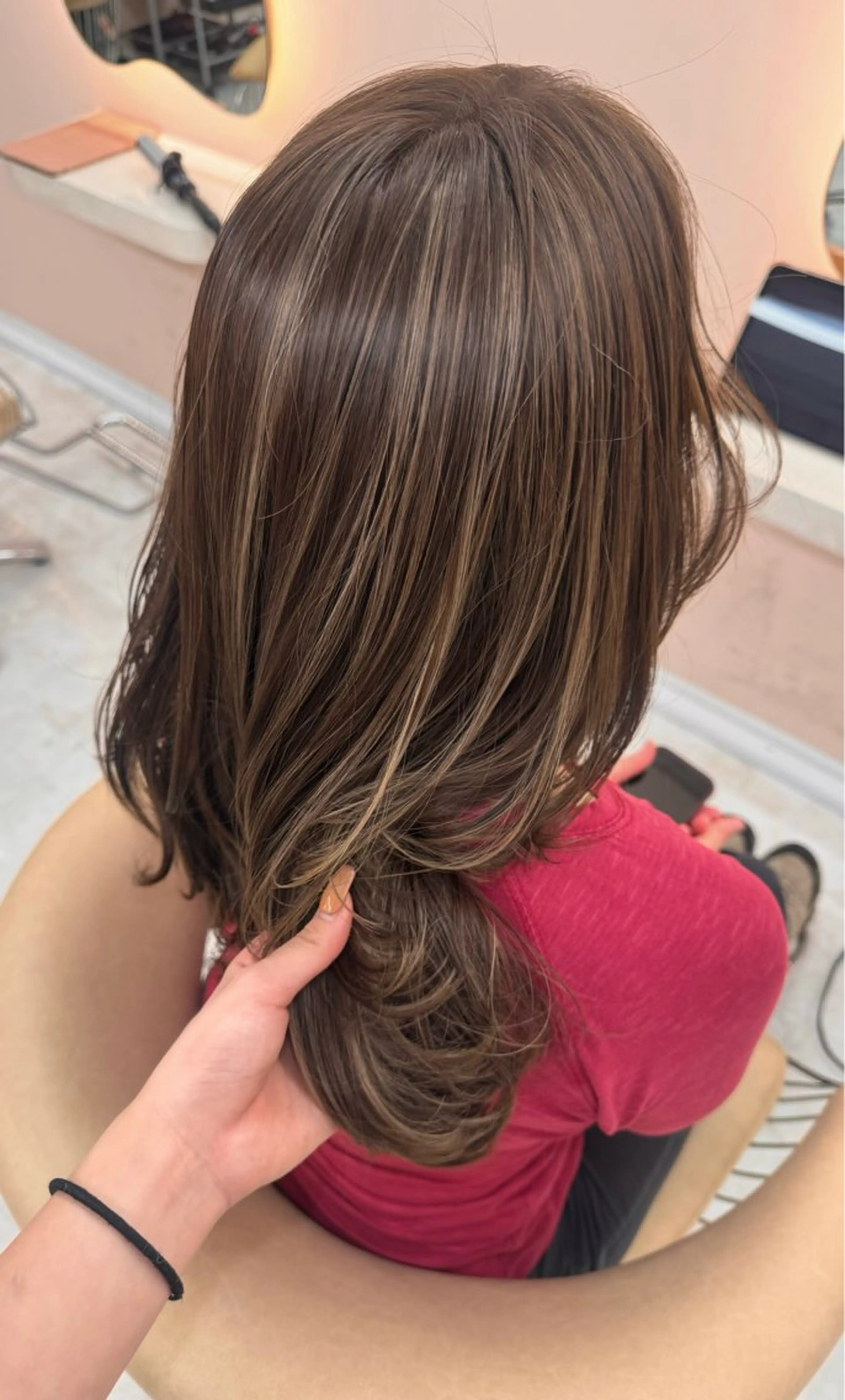 ロング カラー YOLO所属・SHINO 渋谷／モデル募集のヘアスタイル