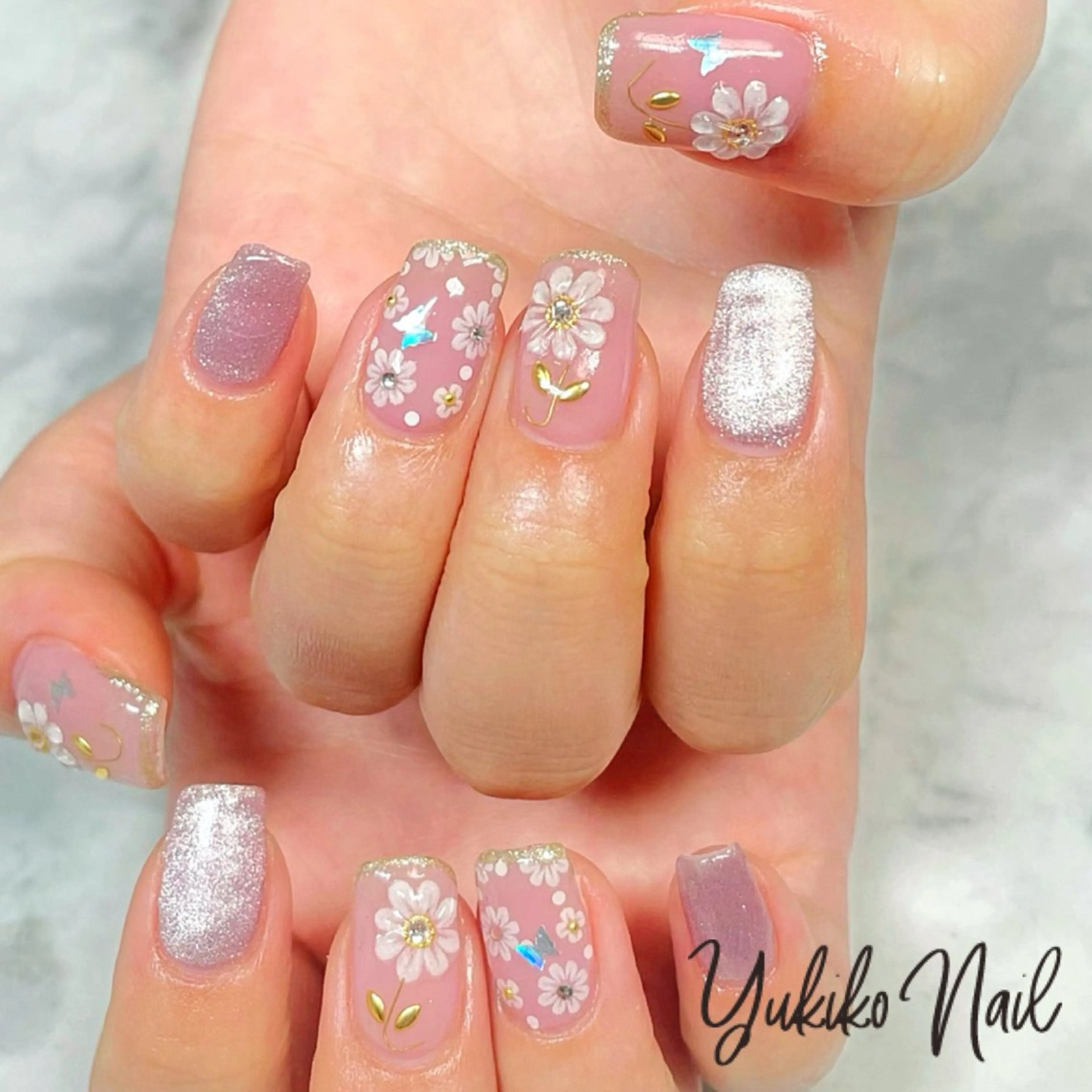ネイル フラワーネイル マグネットネイル ピンク ぷっくりネイル 春ネイル ハンドネイル ユキコ ネイルのネイルデザイン