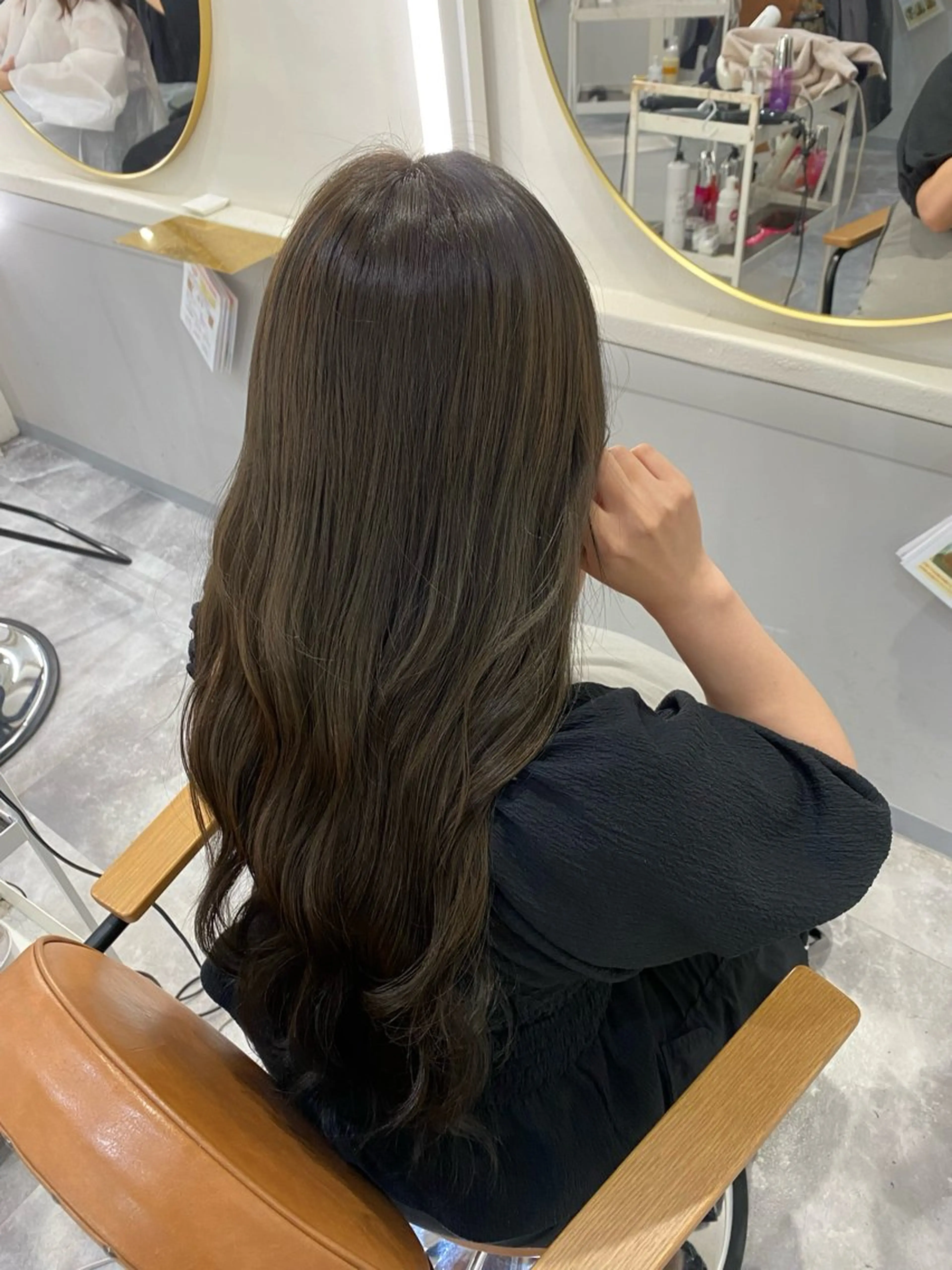 ロング カラー グレージュ オリーブグレージュ オリーブグレー ヘアカラー トリートメント mio♡ girlystyleのヘアスタイル