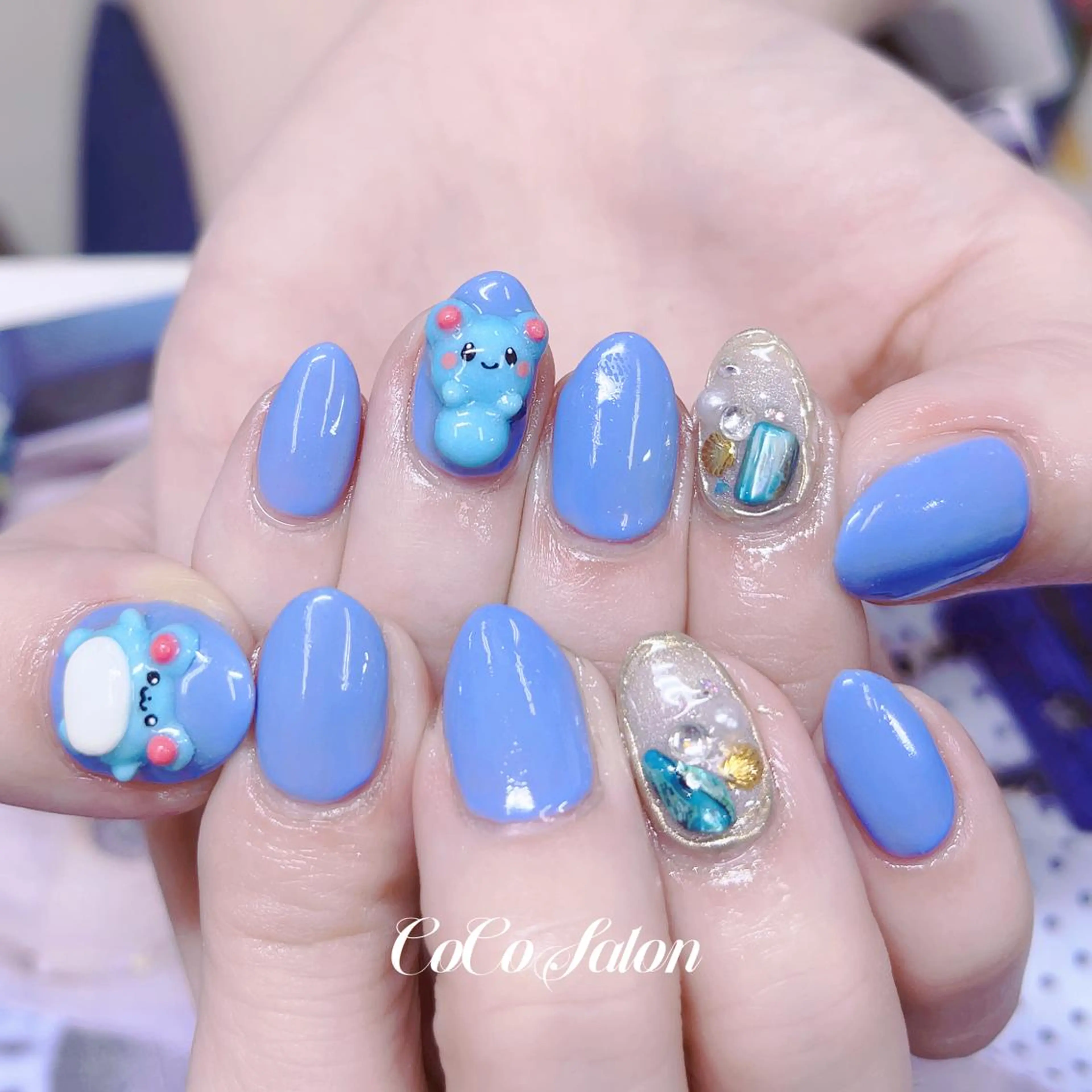 ネイル 水色 マグネットネイル ミラーネイル ワンカラーネイル 夏ネイル CoCoSalon ネイル/まつ毛予約のネイルデザイン