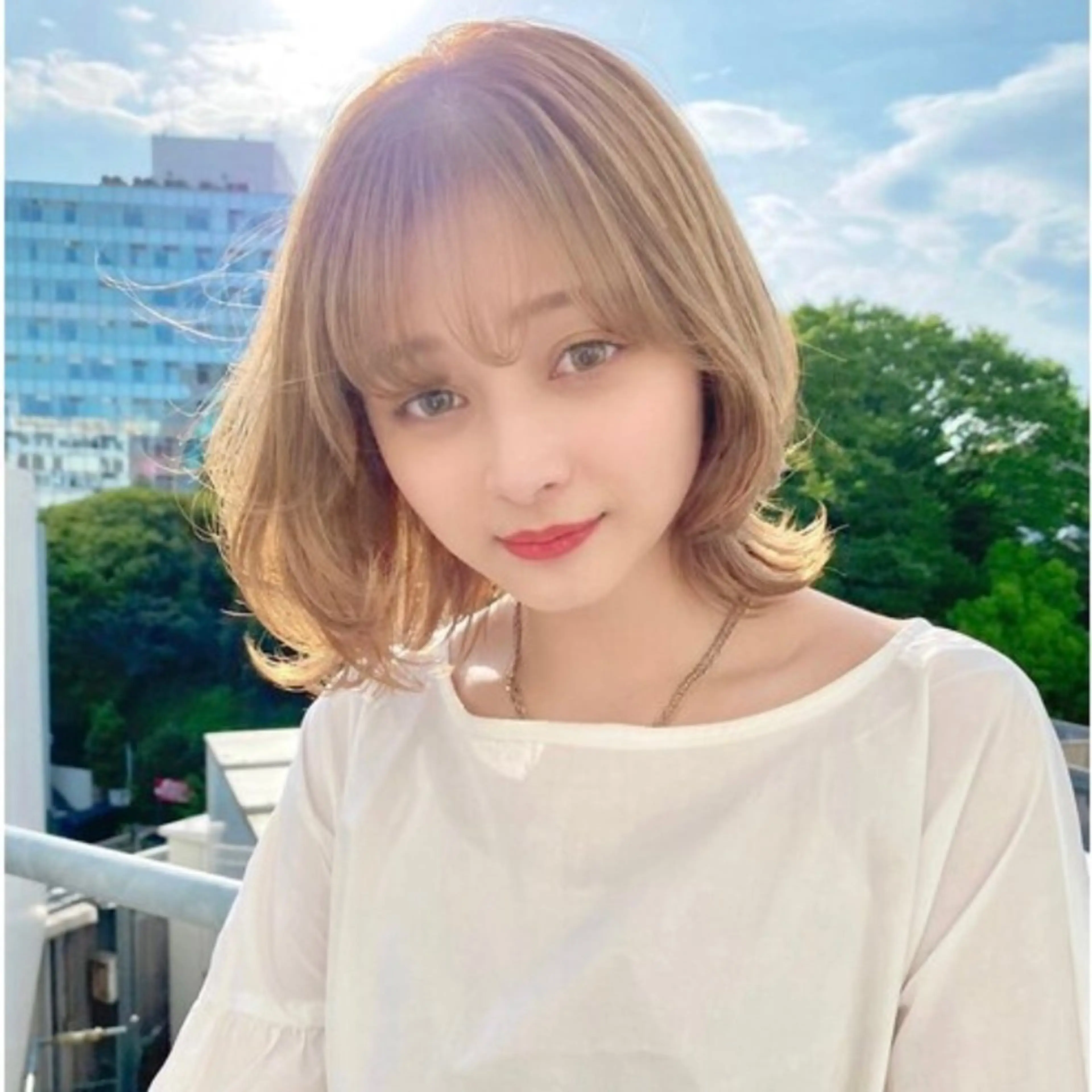 セミロング カラー ベージュカラー デザインカラー ダブルカラー ハイトーンカラー イルミナカラー ヘアカラー トリートメント 心斎橋ダブルカラー ボブ/レイヤーのヘアスタイル