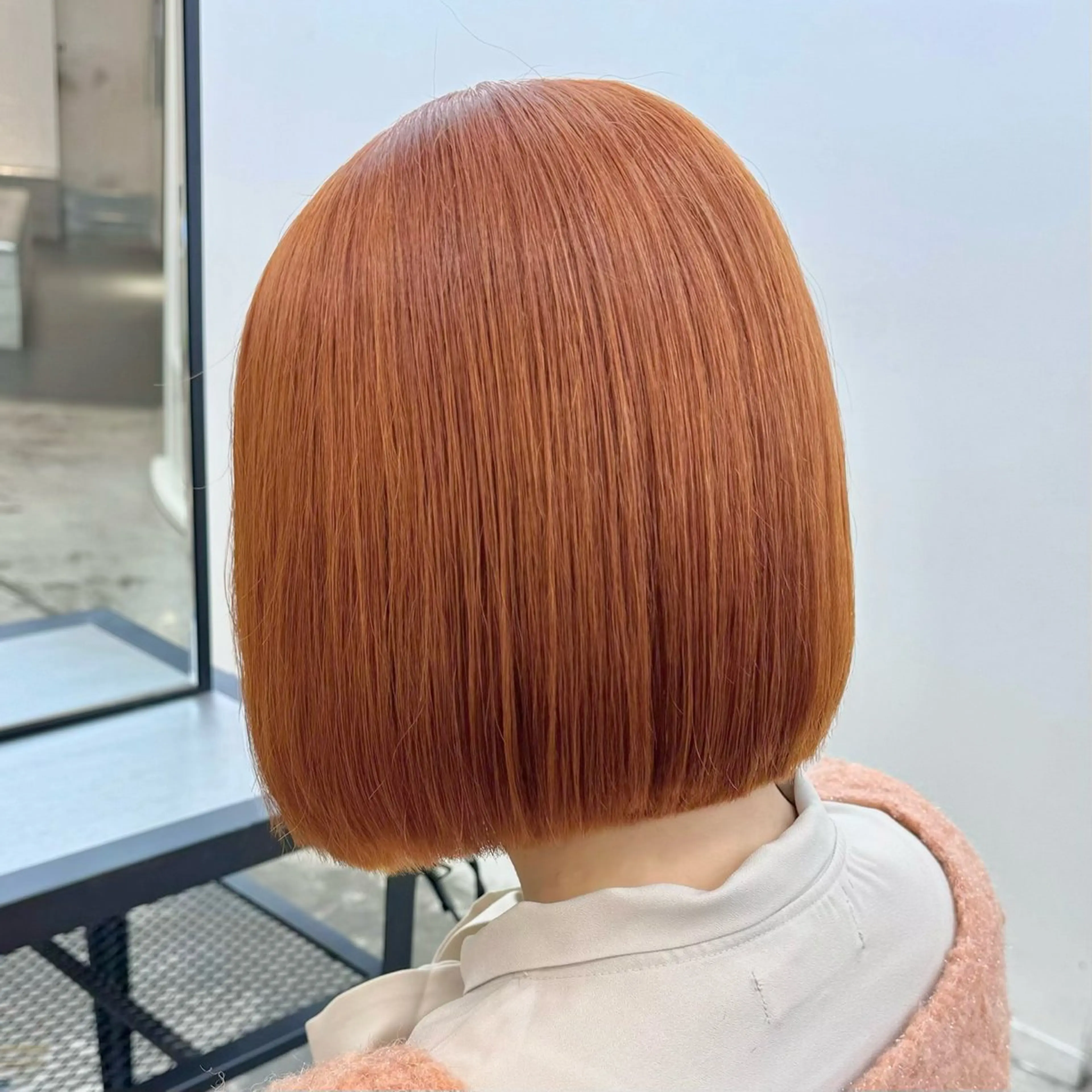 ショート カラー ヘアアレンジ 暖色ダブルカラーボブ レイヤー🌈AINAのヘアスタイル