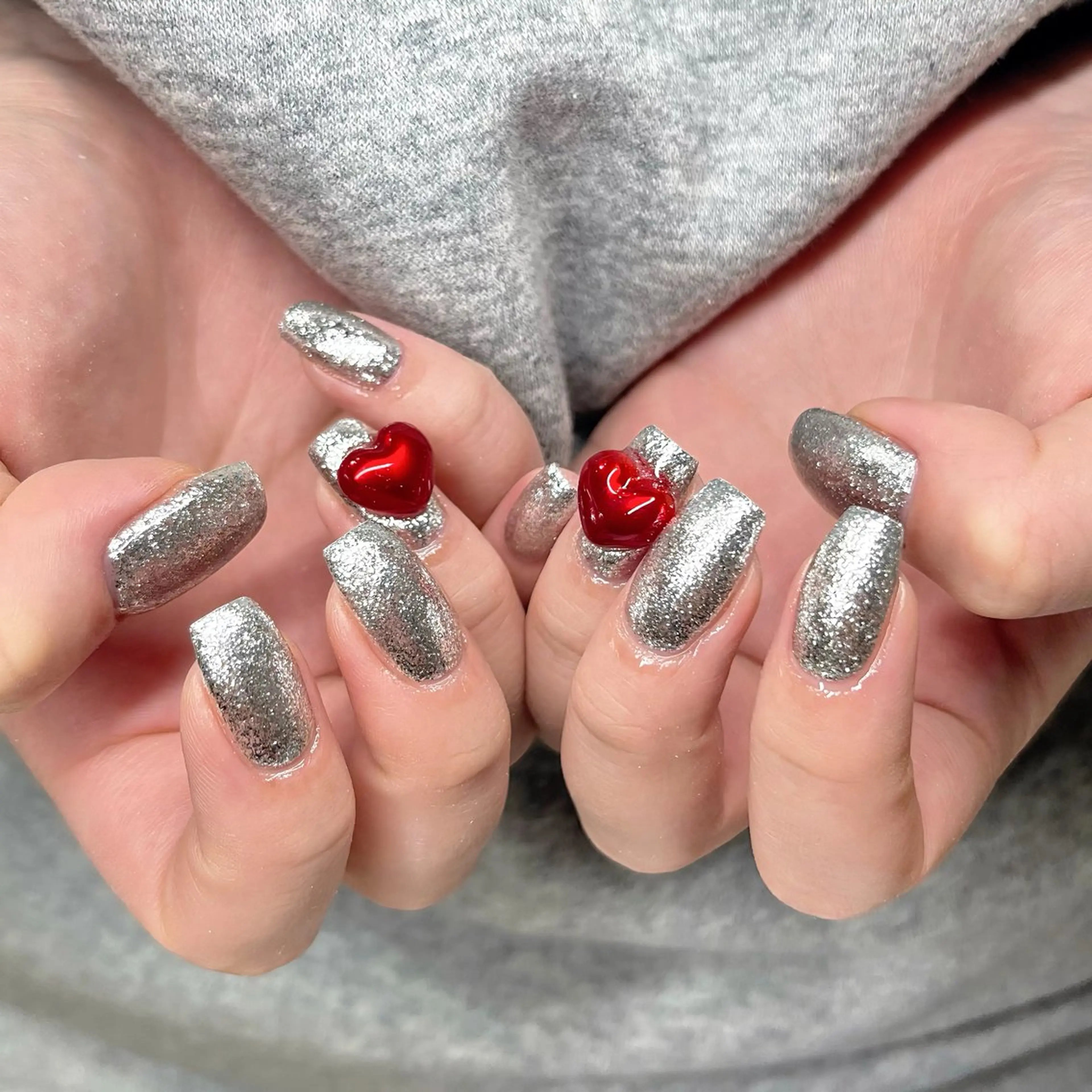 ネイル チークネイル ハート ラメ(グリッター) マグネットネイル ワンカラーネイル ハンドネイル ハンドケア 🫧OPELIA NAIL渋谷🫧のネイルデザイン