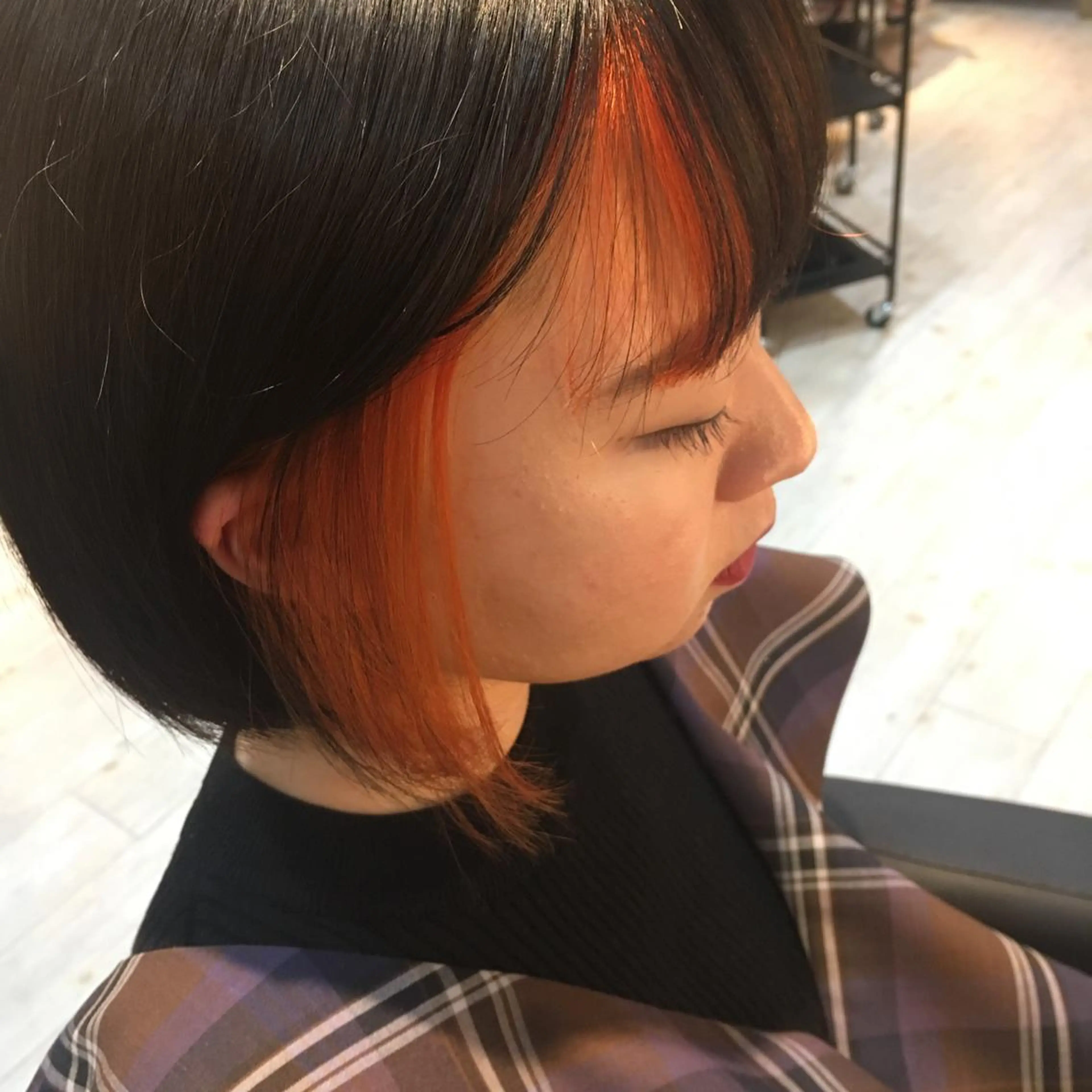 ショート カラー ブリーチ インナーカラー オレンジ Minori【ミノリ】所属・井手 孔介のヘアスタイル