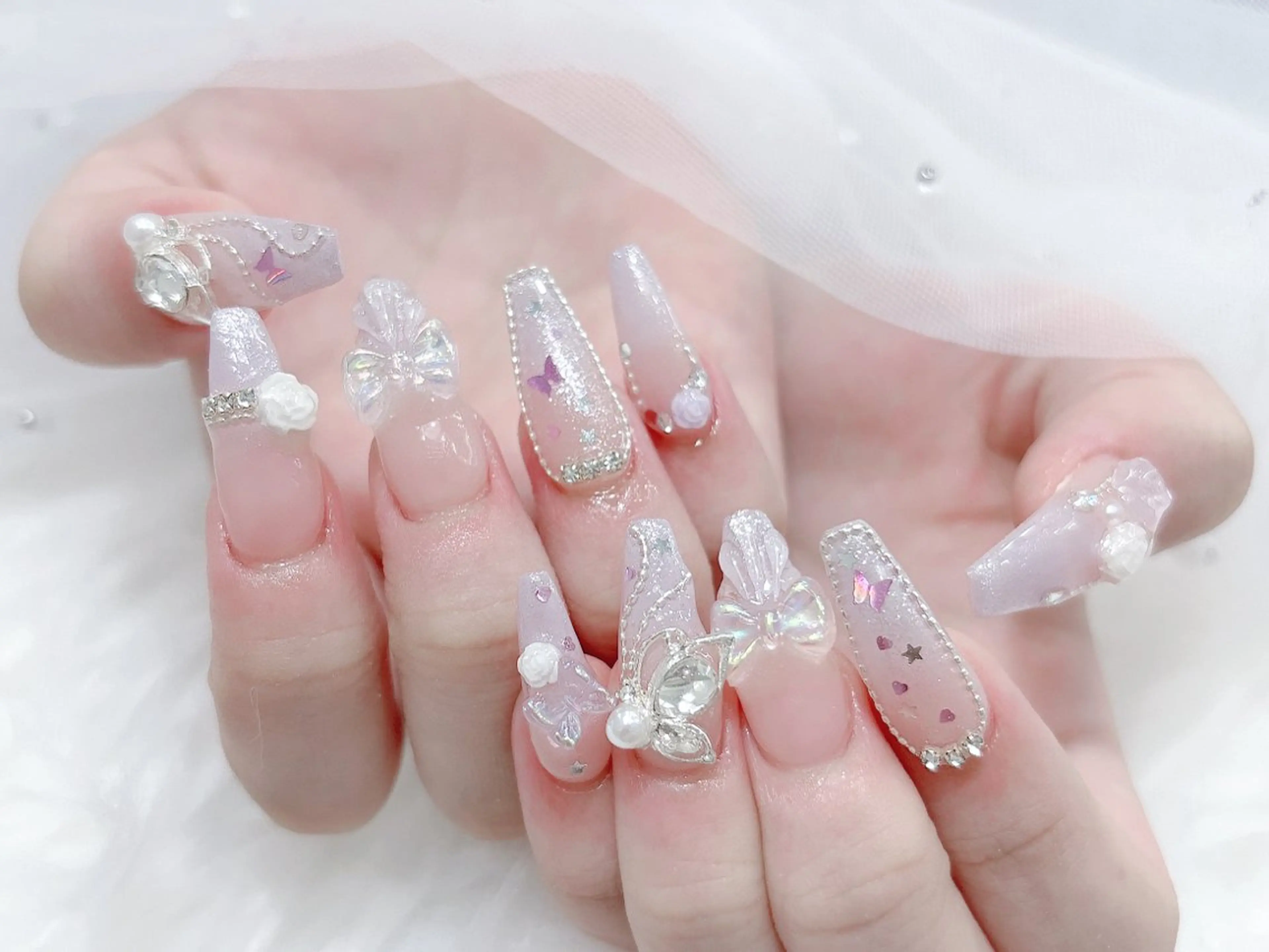 ネイル キラキラネイル スカルプネイル ハンドネイル Momoa nail salon所属・MoMoA Nail ネイル長さ出し専門店のネイルデザイン