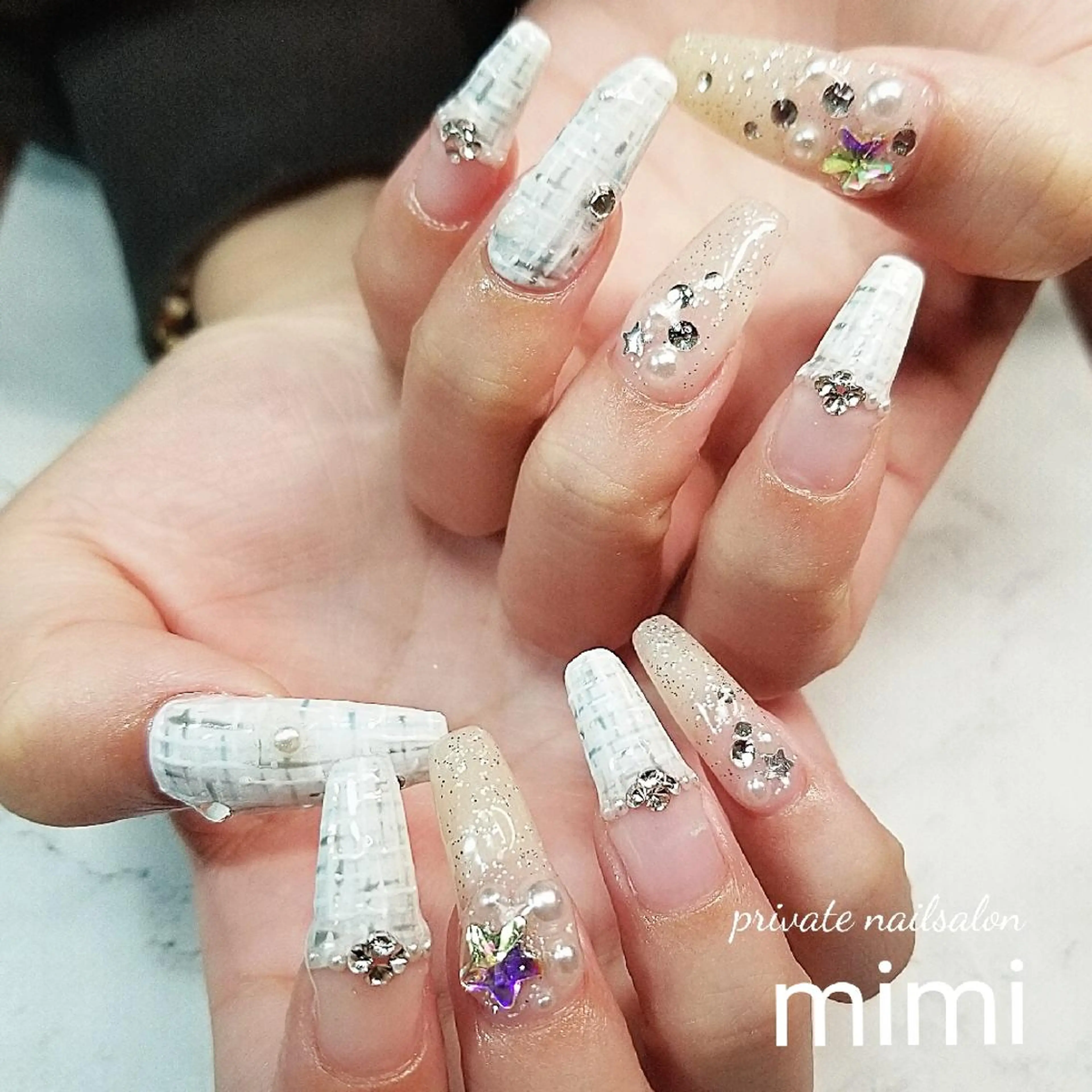 ネイル ホワイト 博多ネイル ｍｉｍｉのネイルデザイン