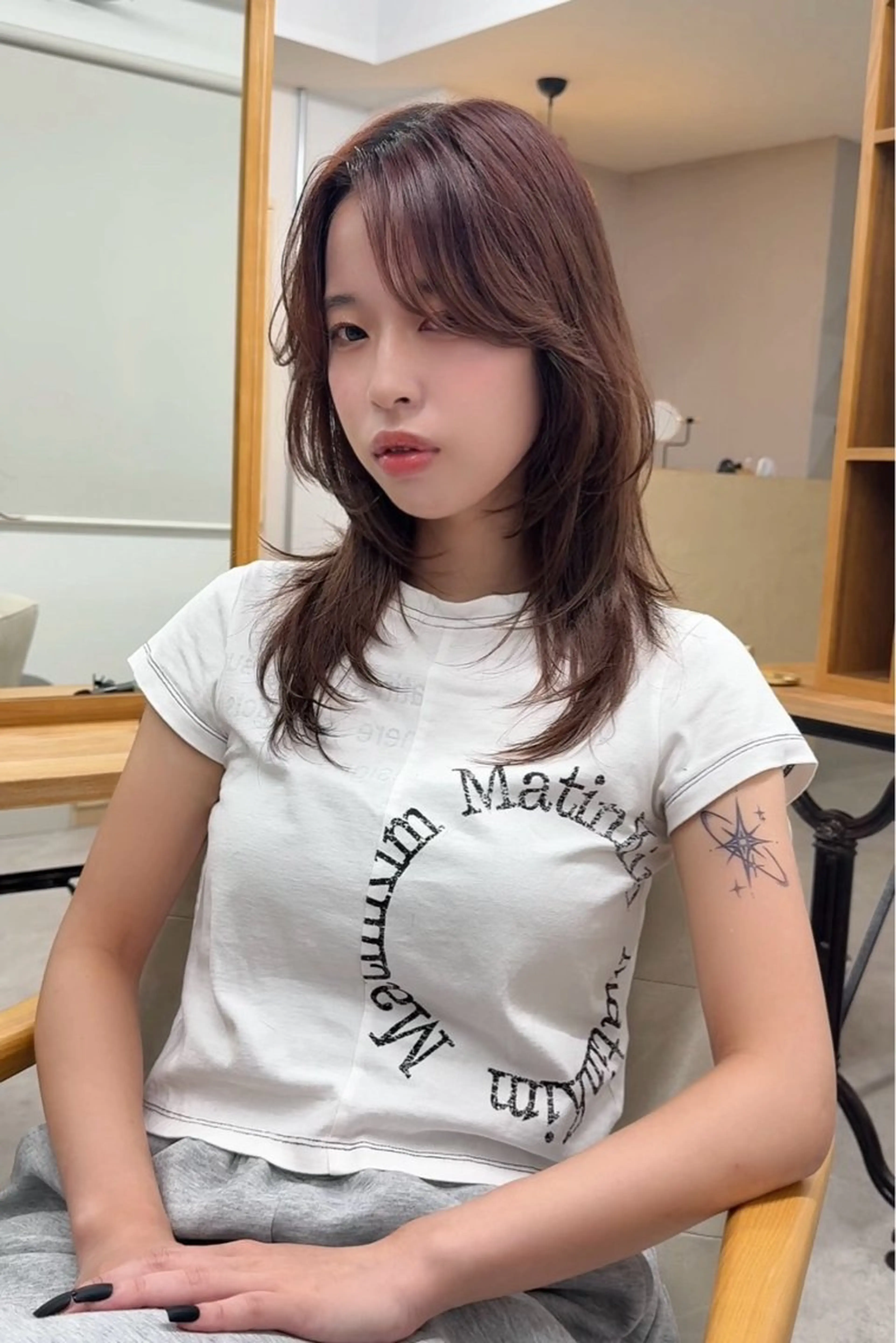 ミディアム カラー ハッシュカット カット トリートメント 【韓国レイヤーカット 特化】ハッシュカットのヘアスタイル