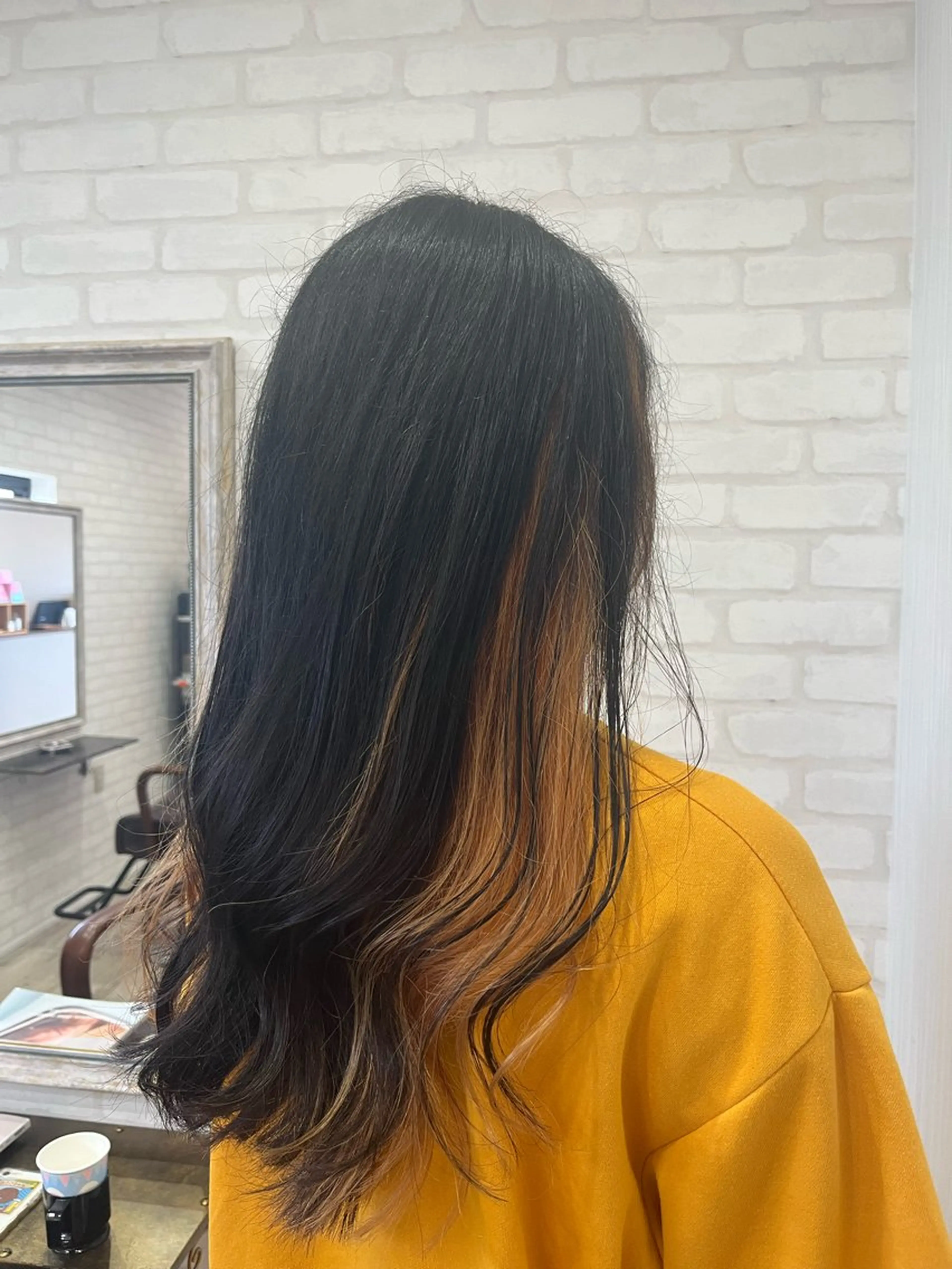 セミロング カラー オレンジ カット ヘアカラー 藤田 陽斗のヘアスタイル