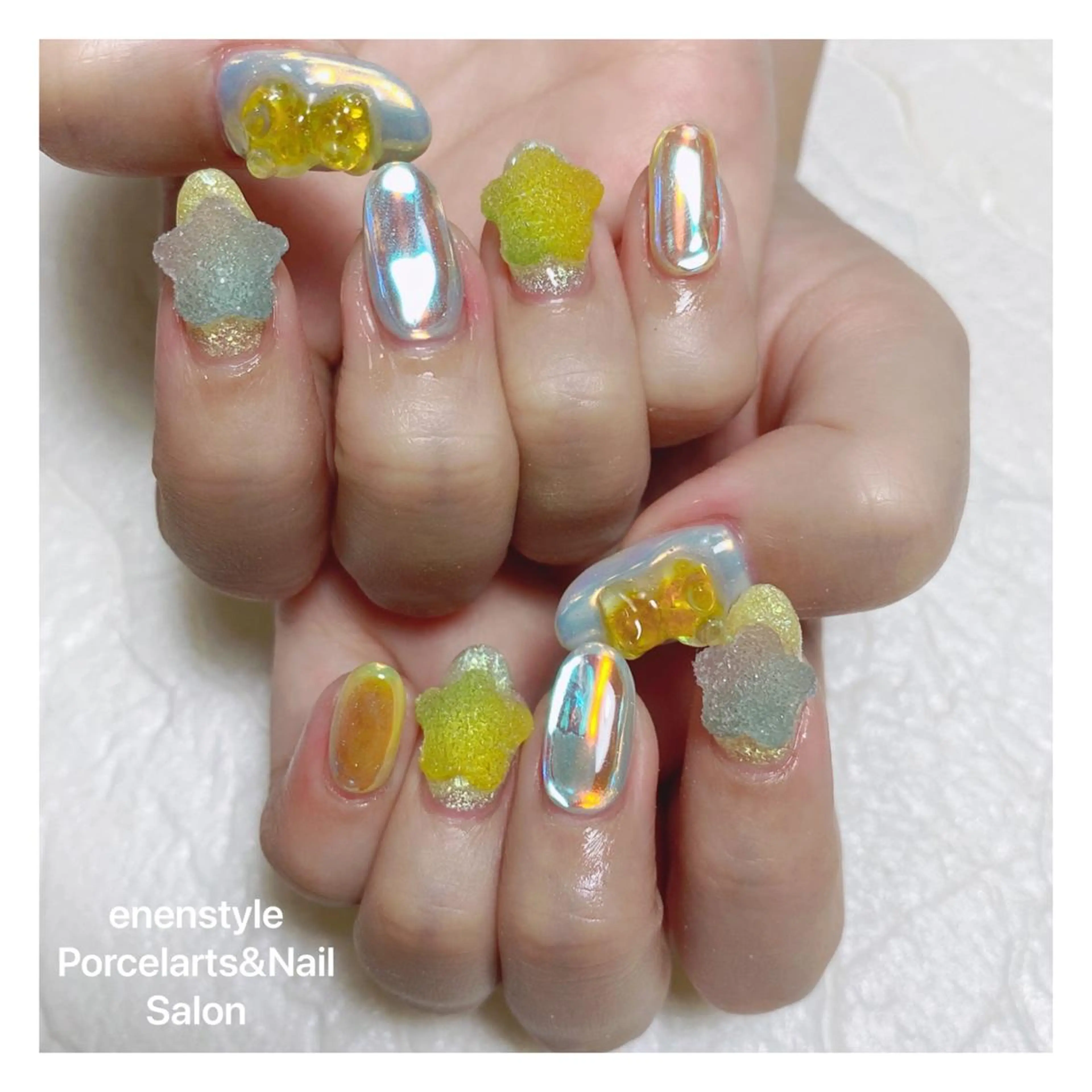 ミディアム ネイル 👑enen style👑のネイルデザイン