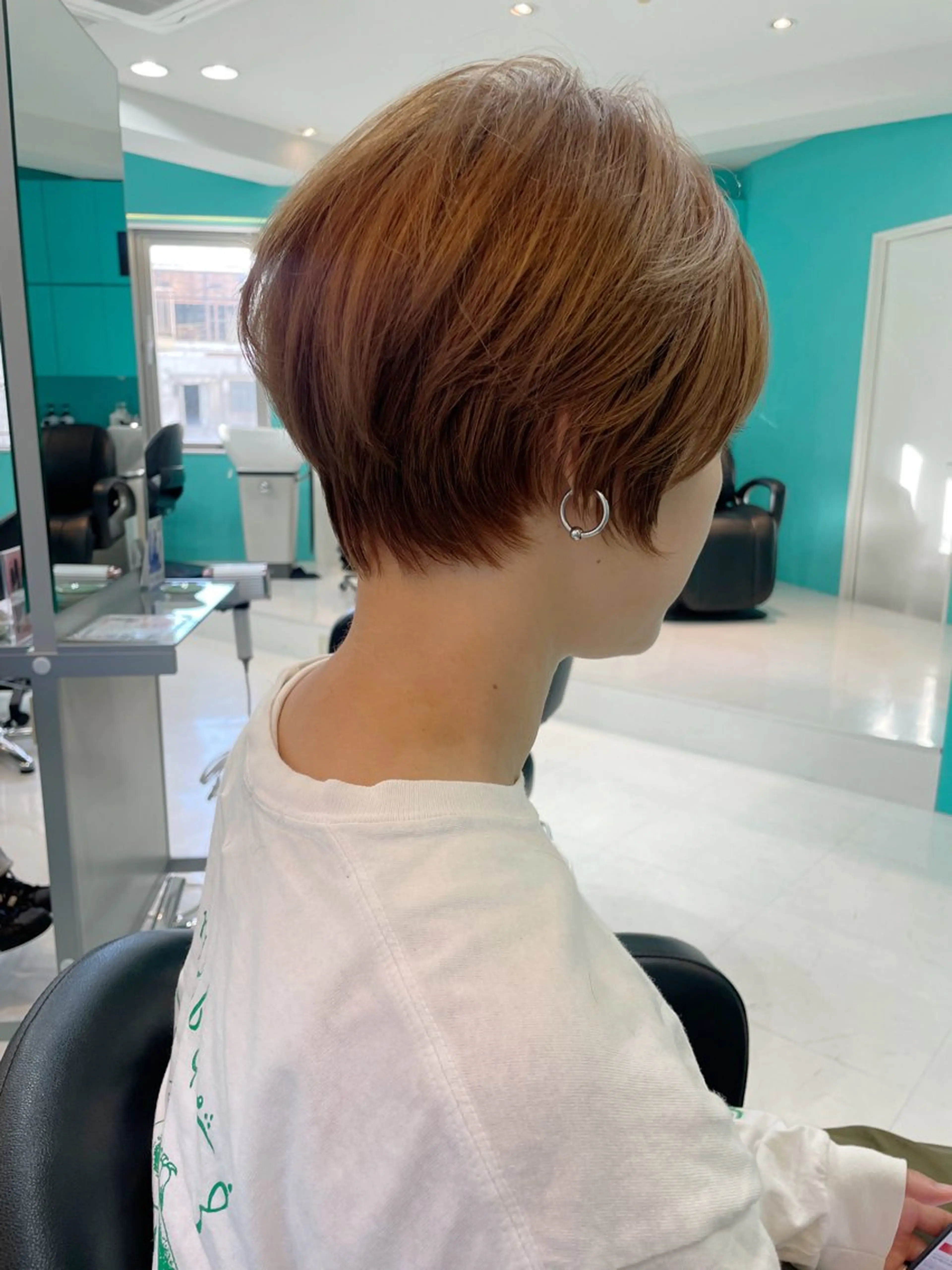 ショート カラー ブリーチ ダブルカラー ショートヘア カット ヘアカラー トリートメント 🫧ショート/ボブ 池袋西口・泡渕✂️のヘアスタイル