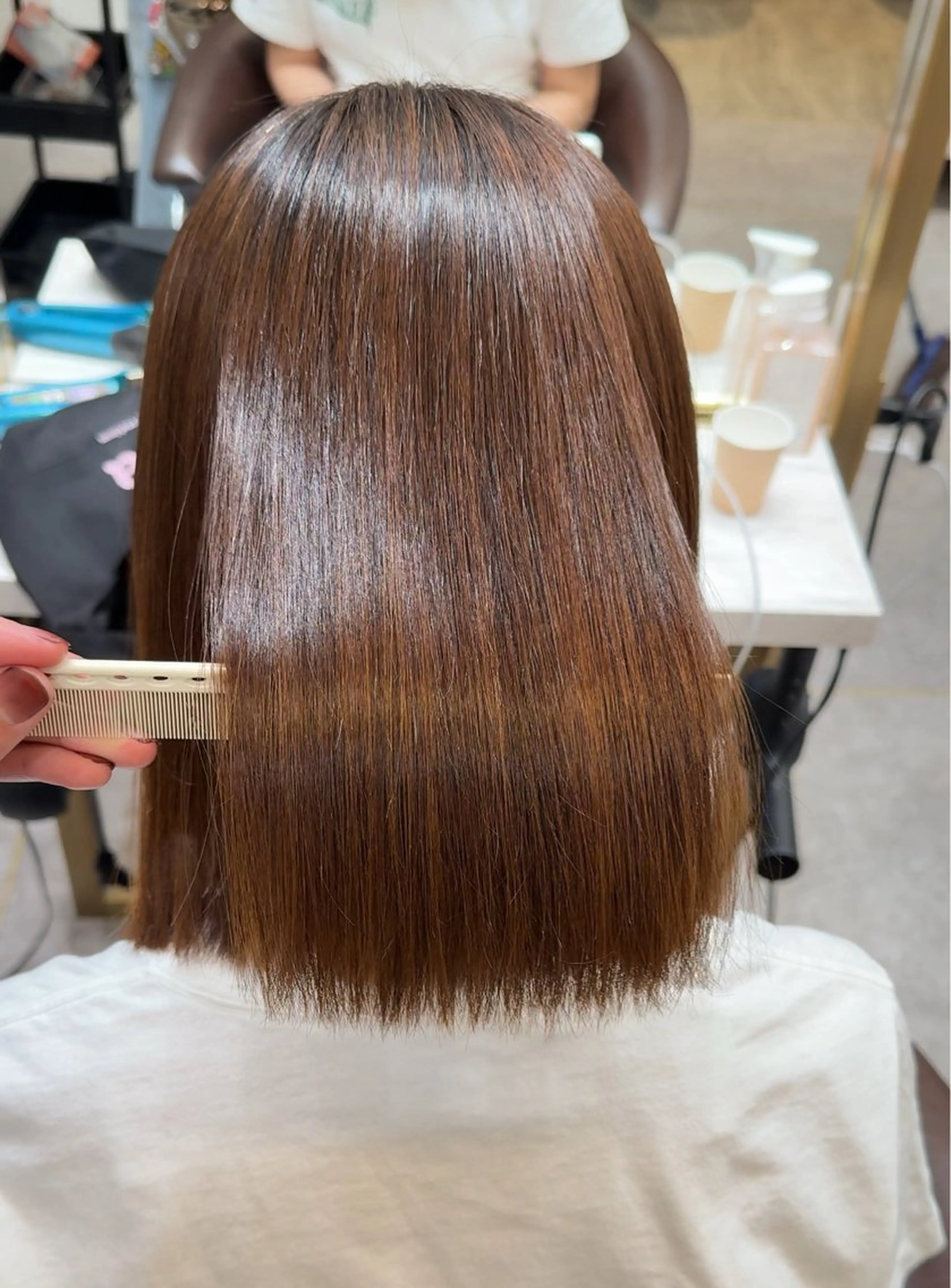 ミディアム カラー カット 縮毛矯正 トリートメント ケアブリーチ 韓国レイヤーKYONのヘアスタイル