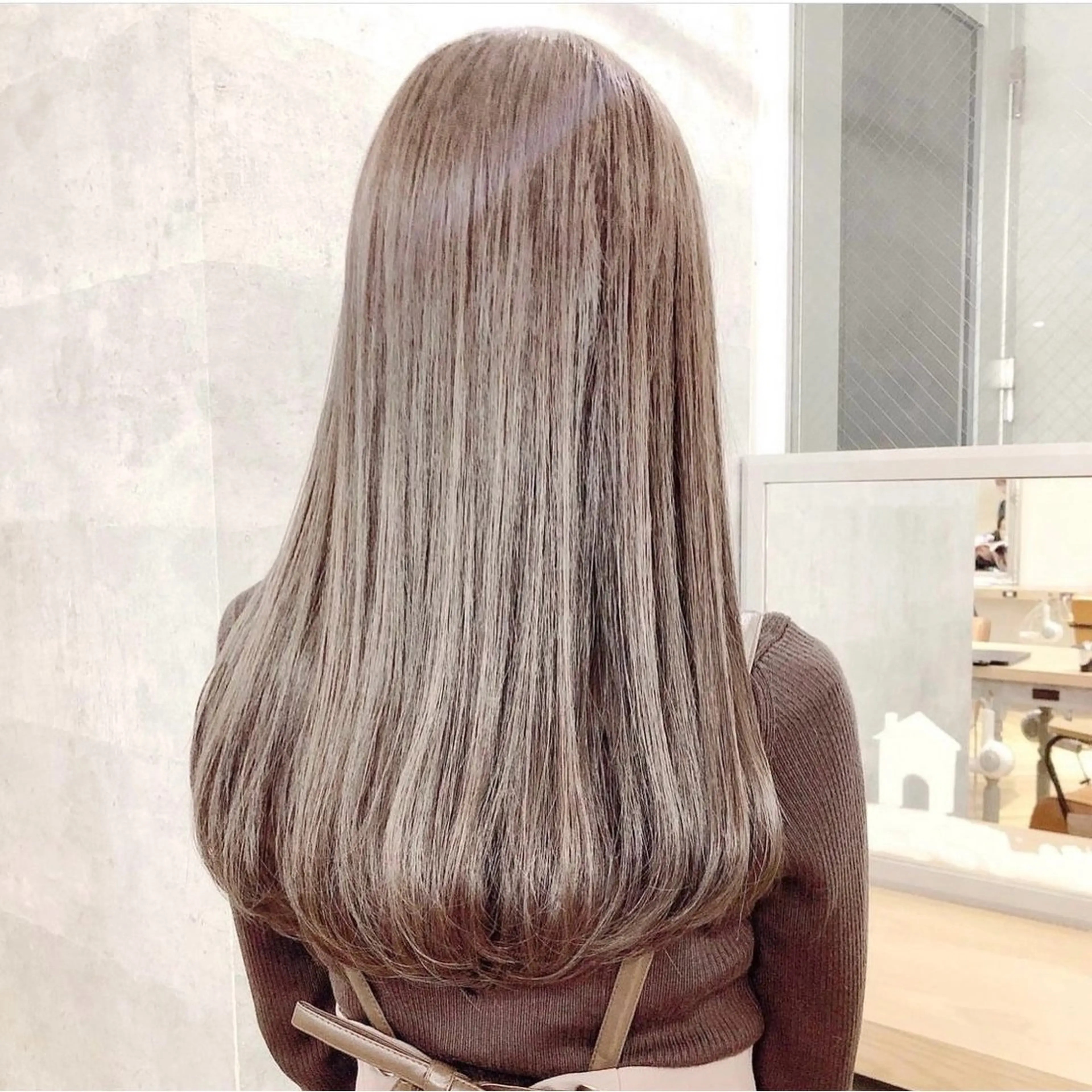 ミディアム 髪質改善 ヘアカラー トリートメント 🫧縮毛矯正/ウルフ /レイヤー/白倉のヘアスタイル
