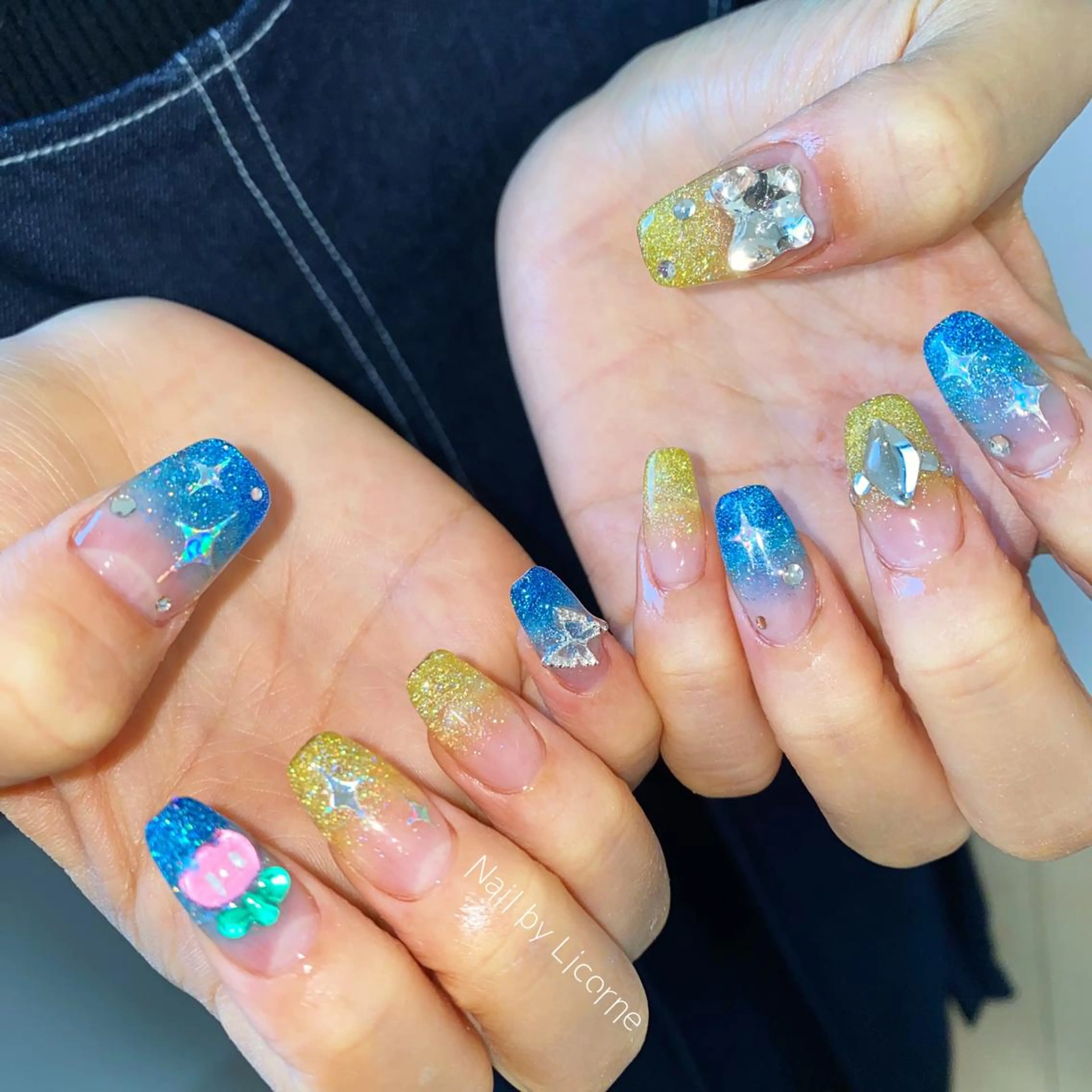 ネイル アートネイル オーロラネイル フレンチネイル 氷ネイル・うるうるネイル マグネットネイル Nail by Licorneのネイルデザイン