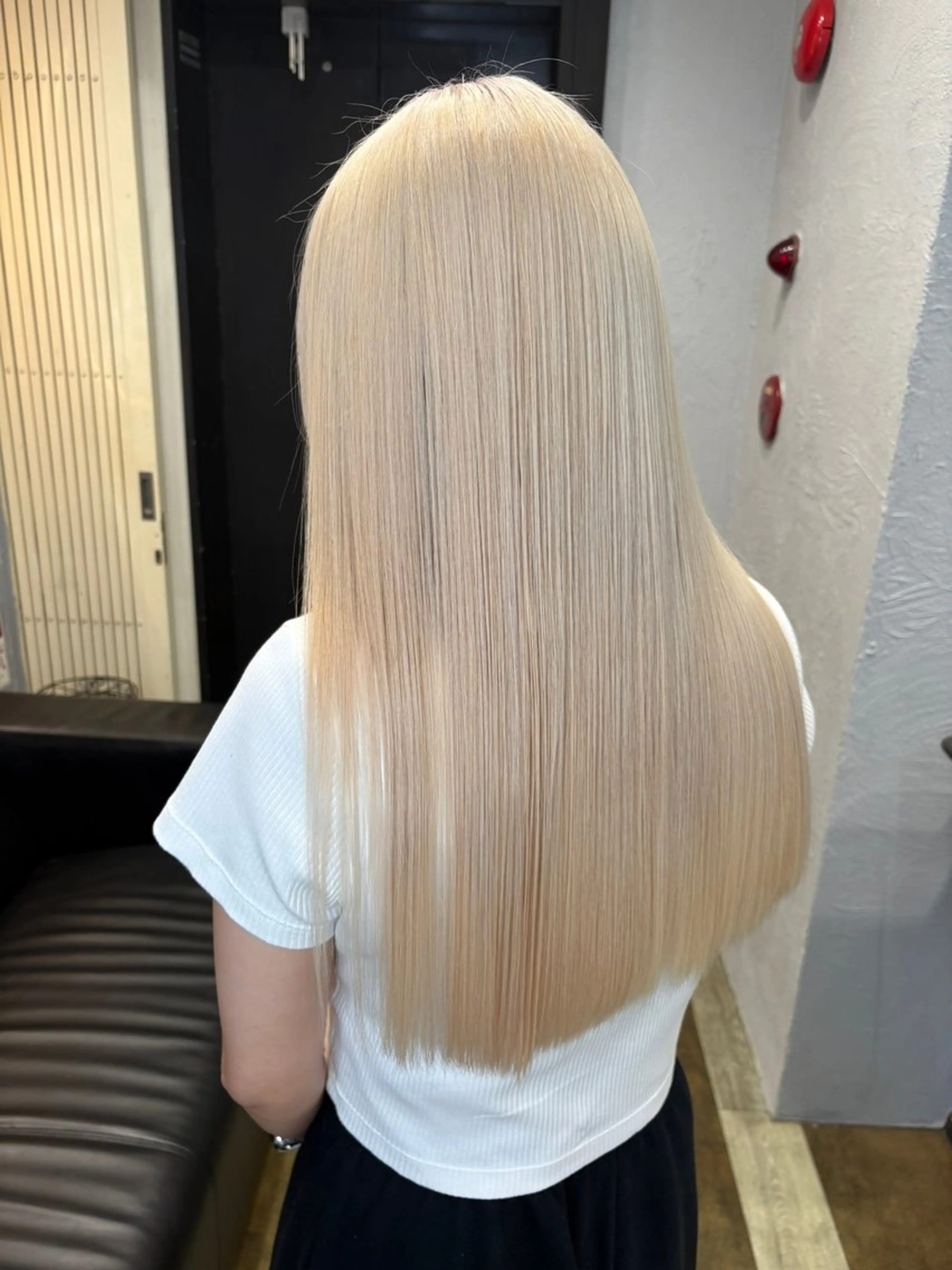 ロング カット ヘアカラー GISEL TAKUYAのヘアスタイル