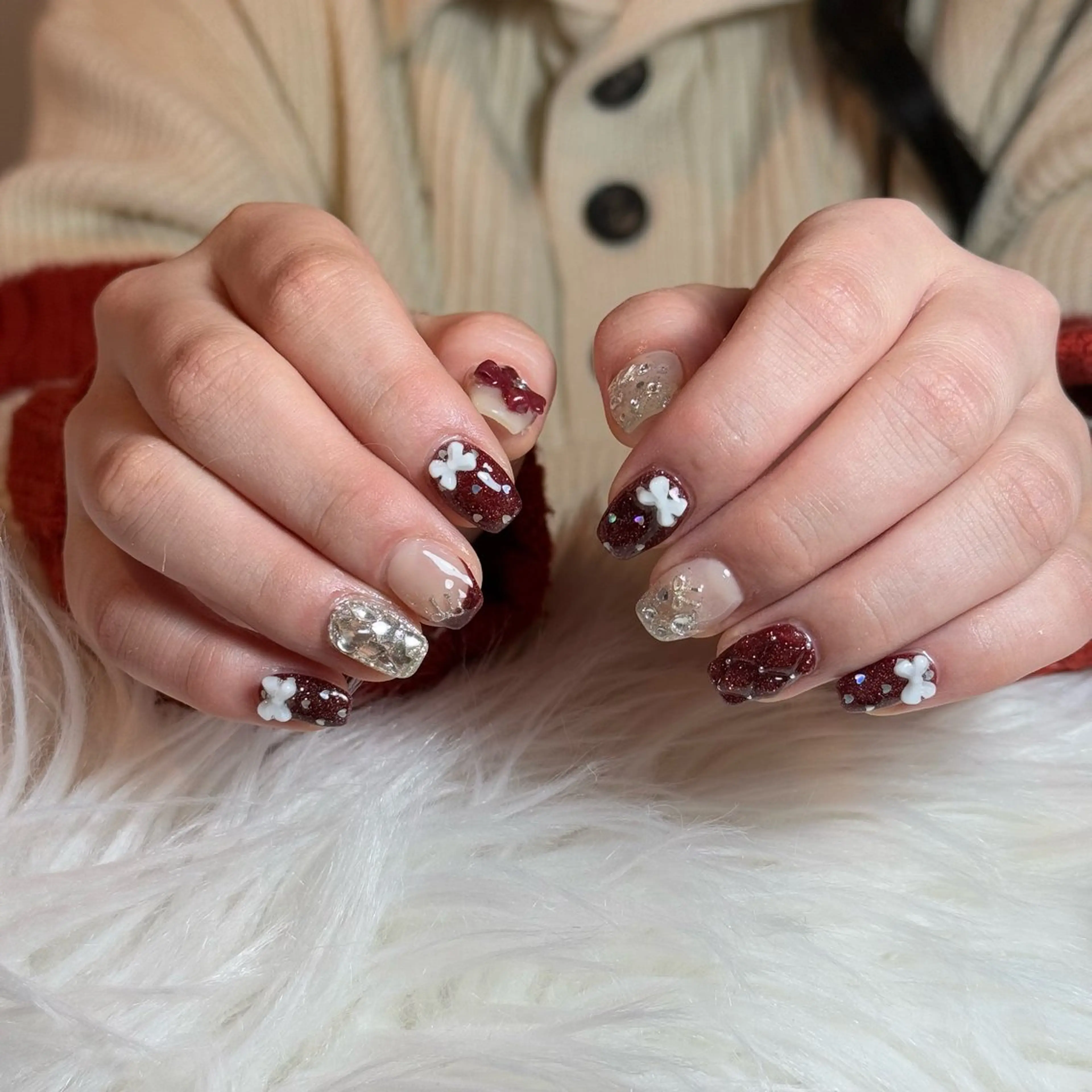 ネイル チークネイル フレンチネイル グラデーション キラキラネイル 韓国ネイル ハンドネイル Risa_ Nailのネイルデザイン