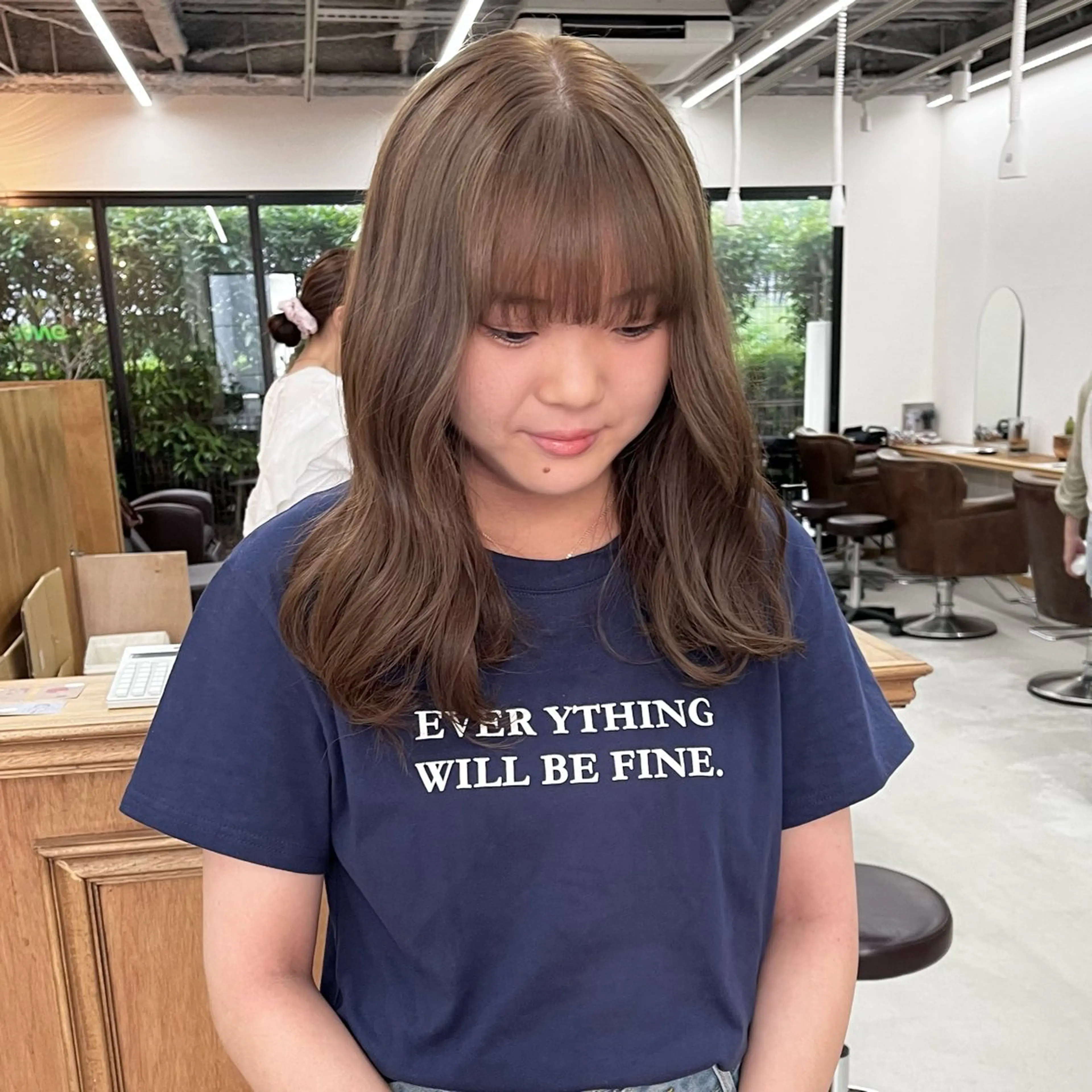 セミロング カラー ヘアアレンジ カット ヘアカラー トリートメント ena/ブリーチなし 暖色・ベージュ🎀のヘアスタイル
