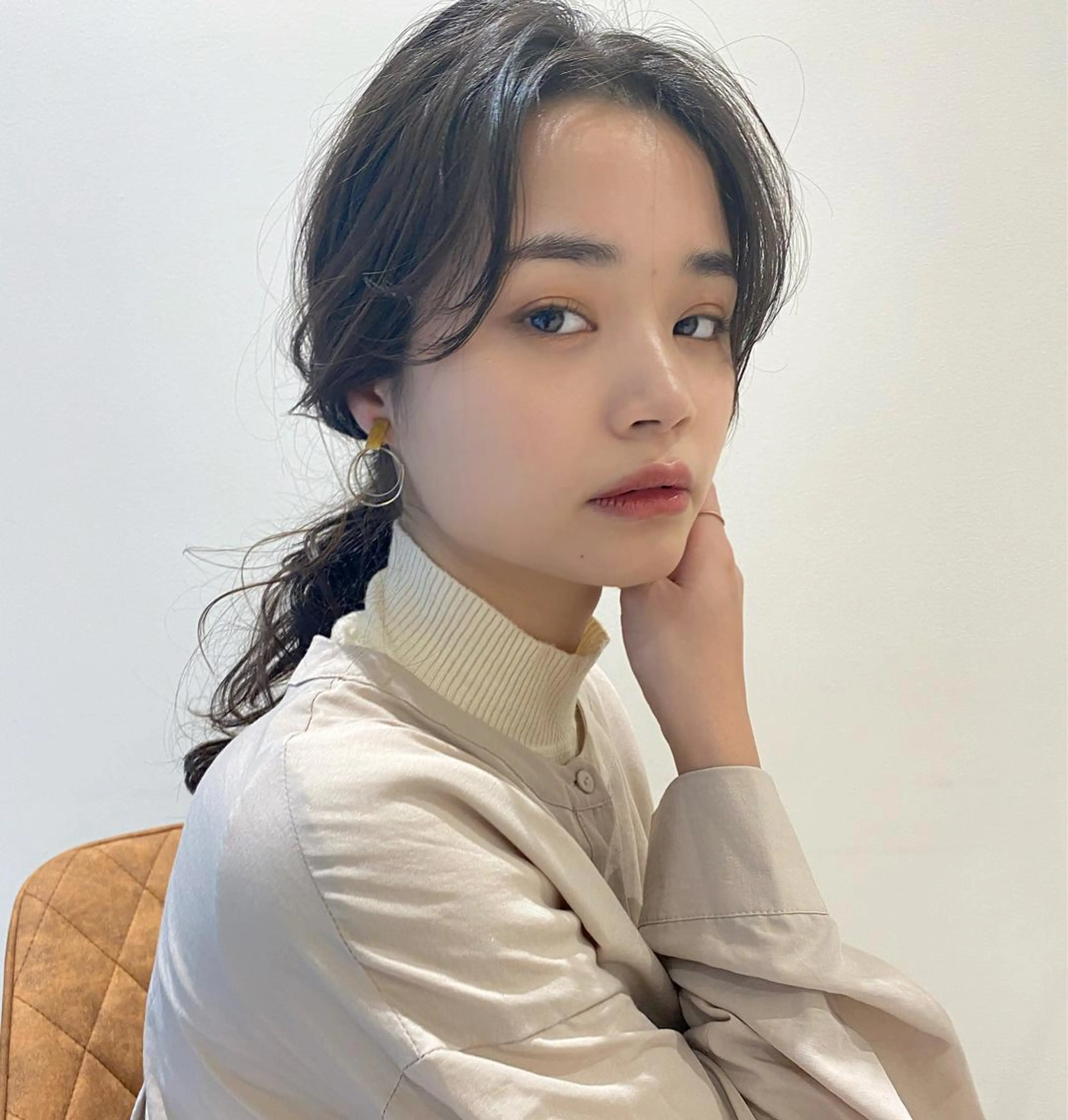 プレイングカラー🤍 細めハイライトのヘアスタイル