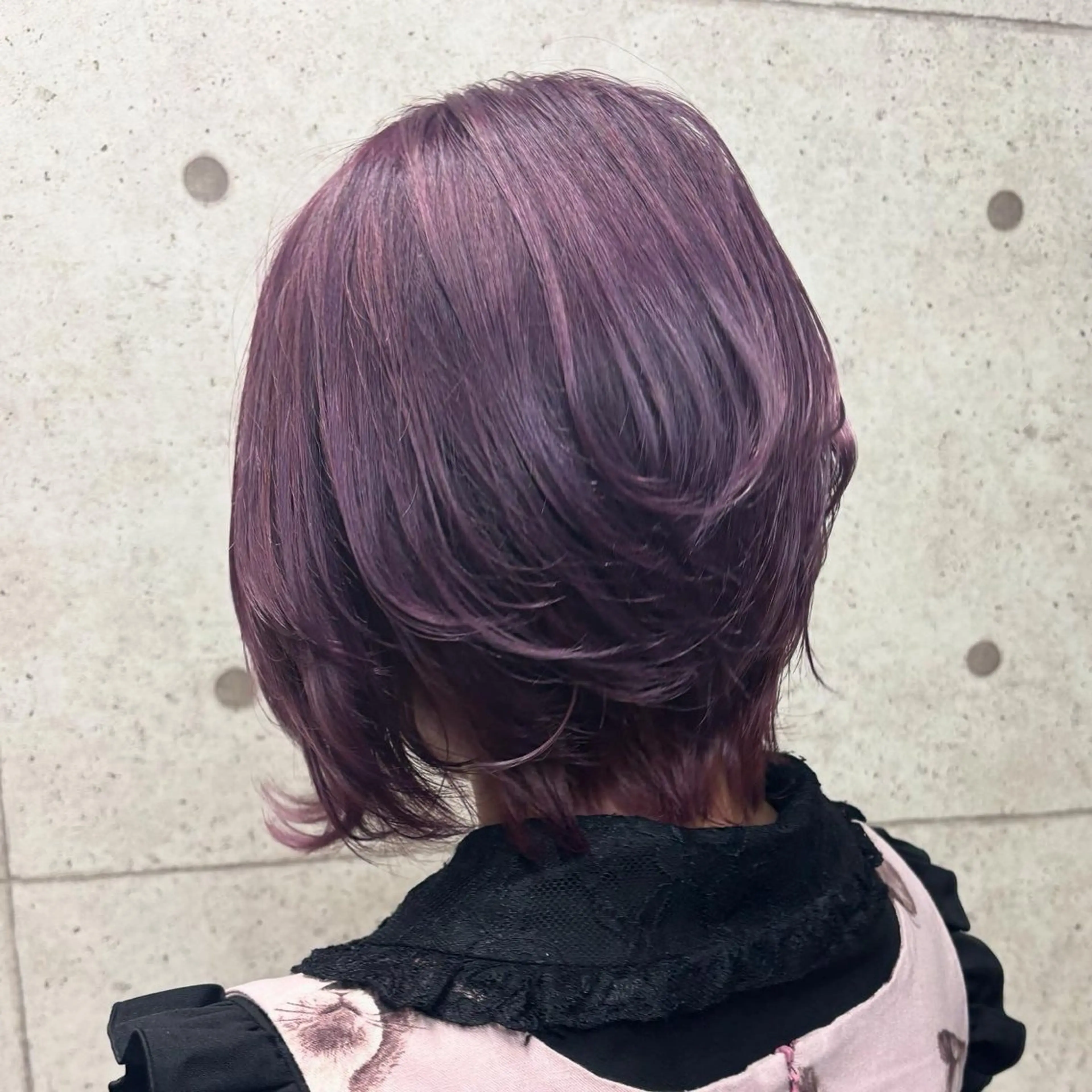 ショート カラー 🧩🤖 Sala 🤖🧩のヘアスタイル