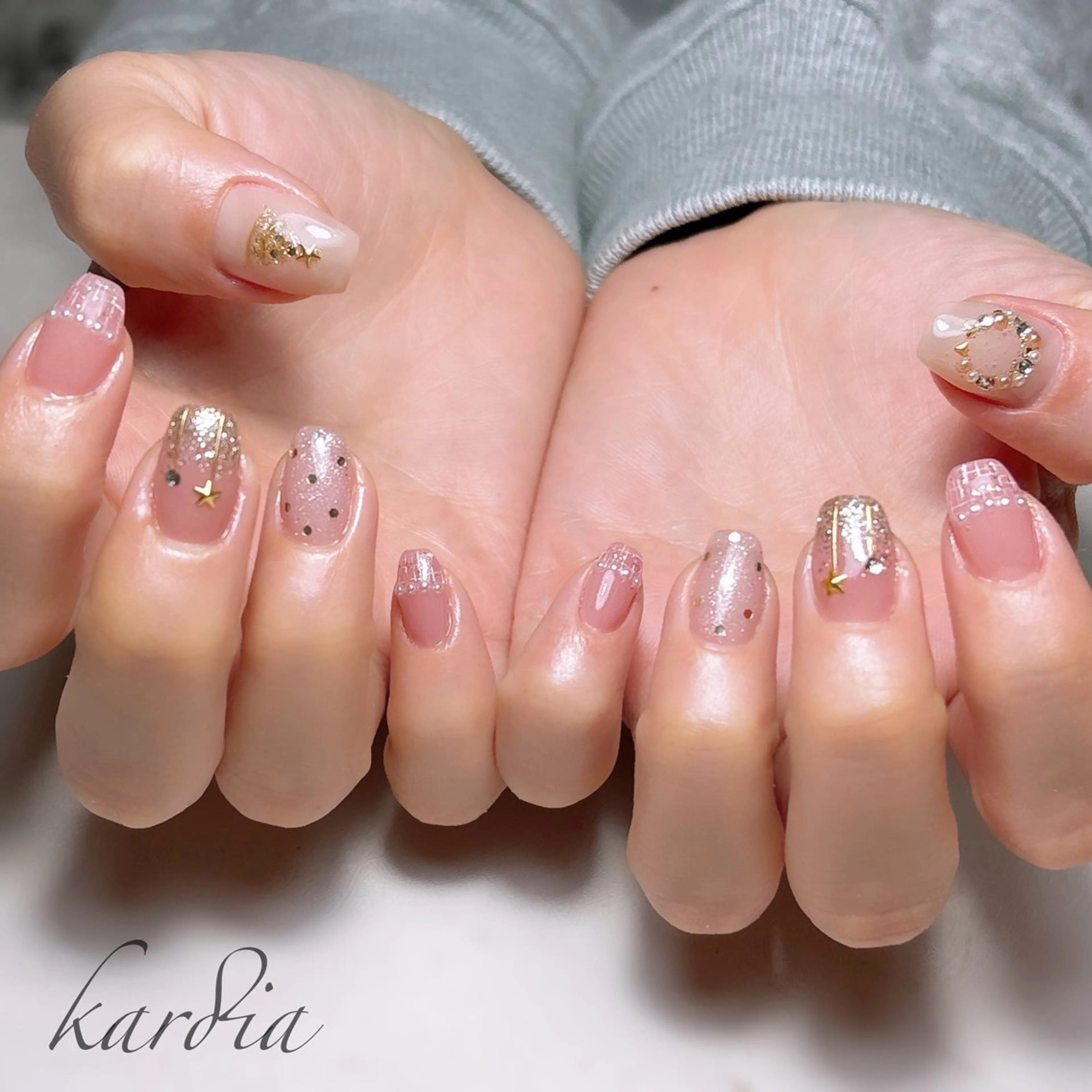 ネイル ハンドネイル καρδιά -ｶﾙﾃﾞｨｱ-のネイルデザイン