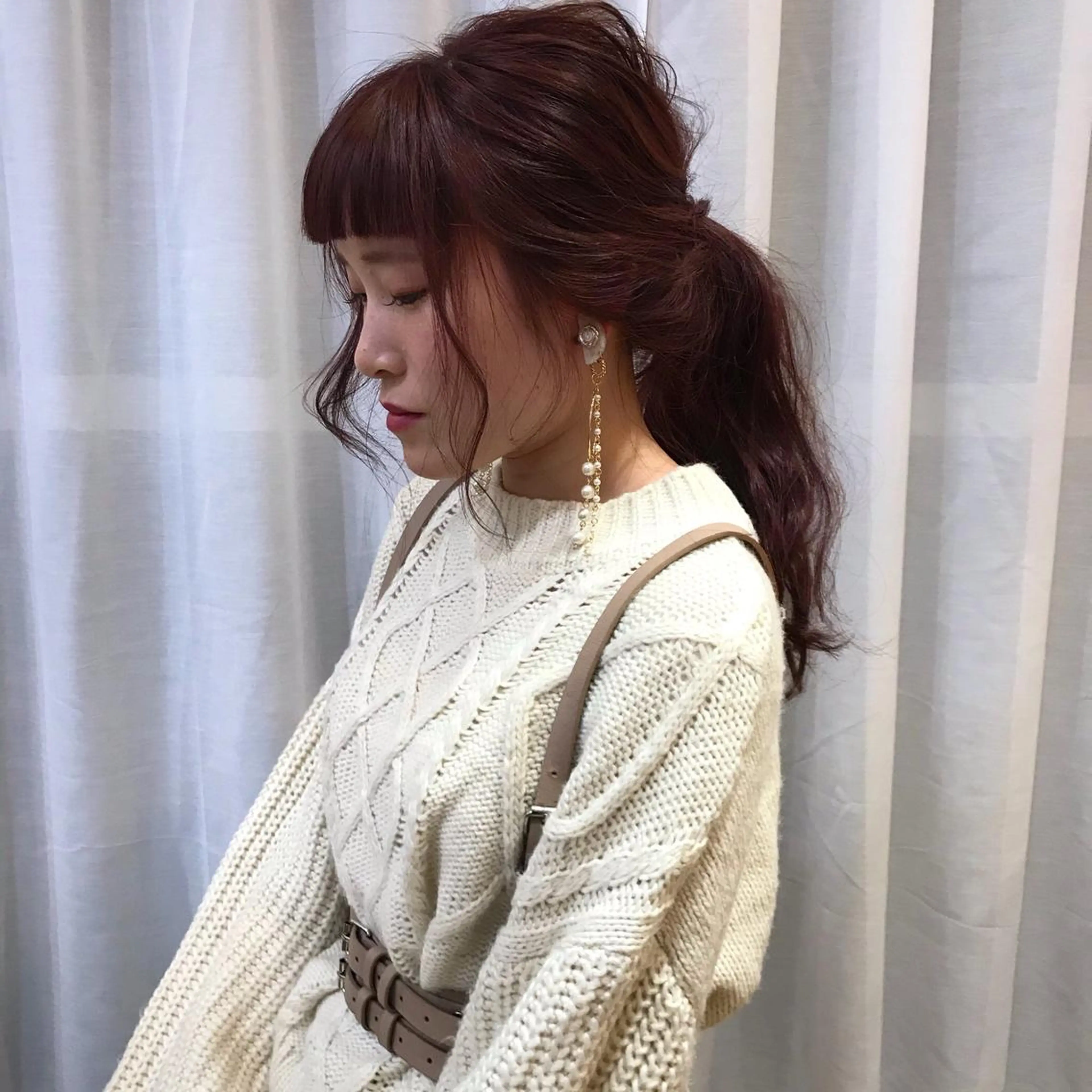 ロング ブリーチなしカラー レイヤーカットのヘアスタイル