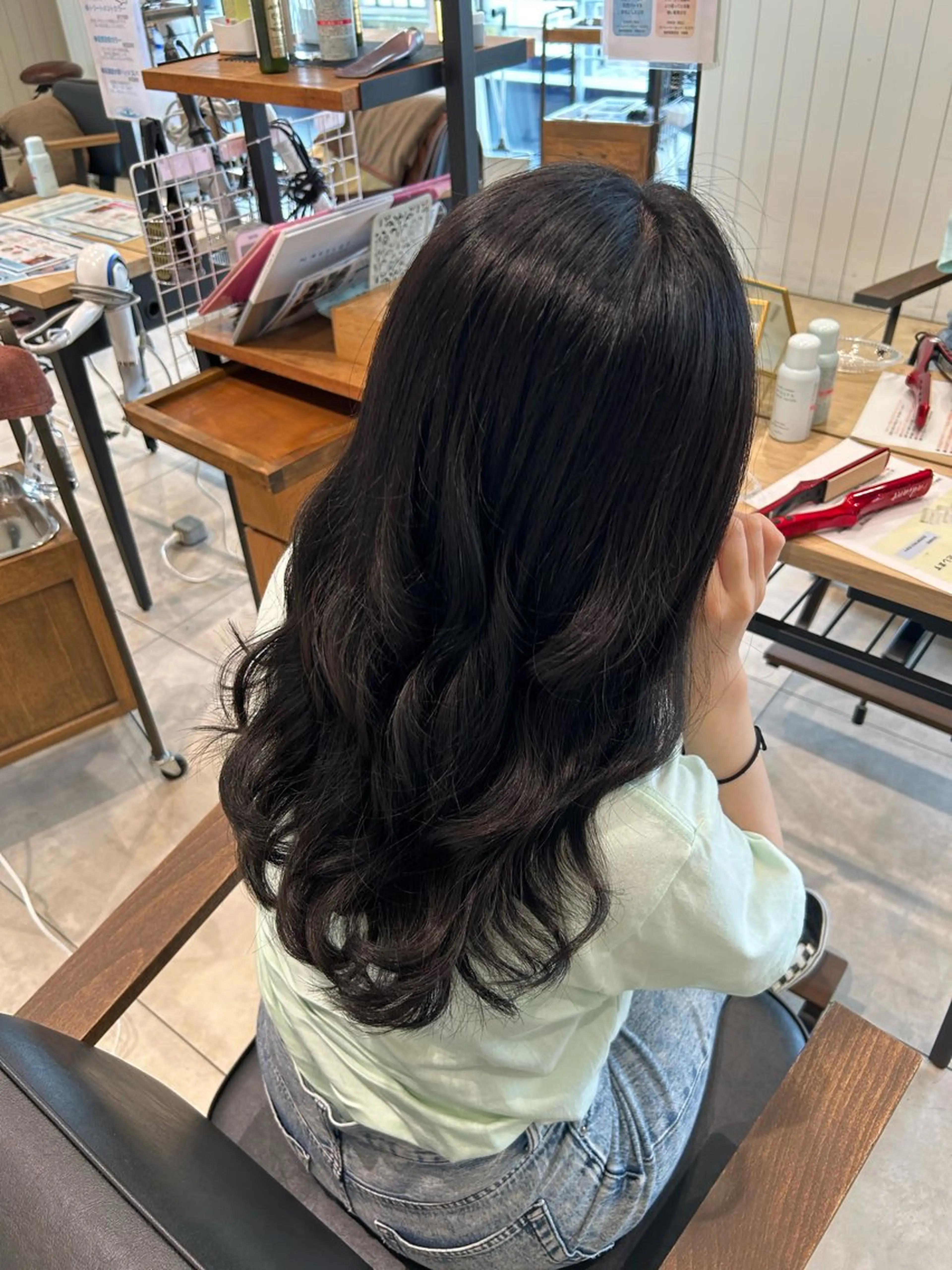 カラー 福田 愛友のヘアスタイル