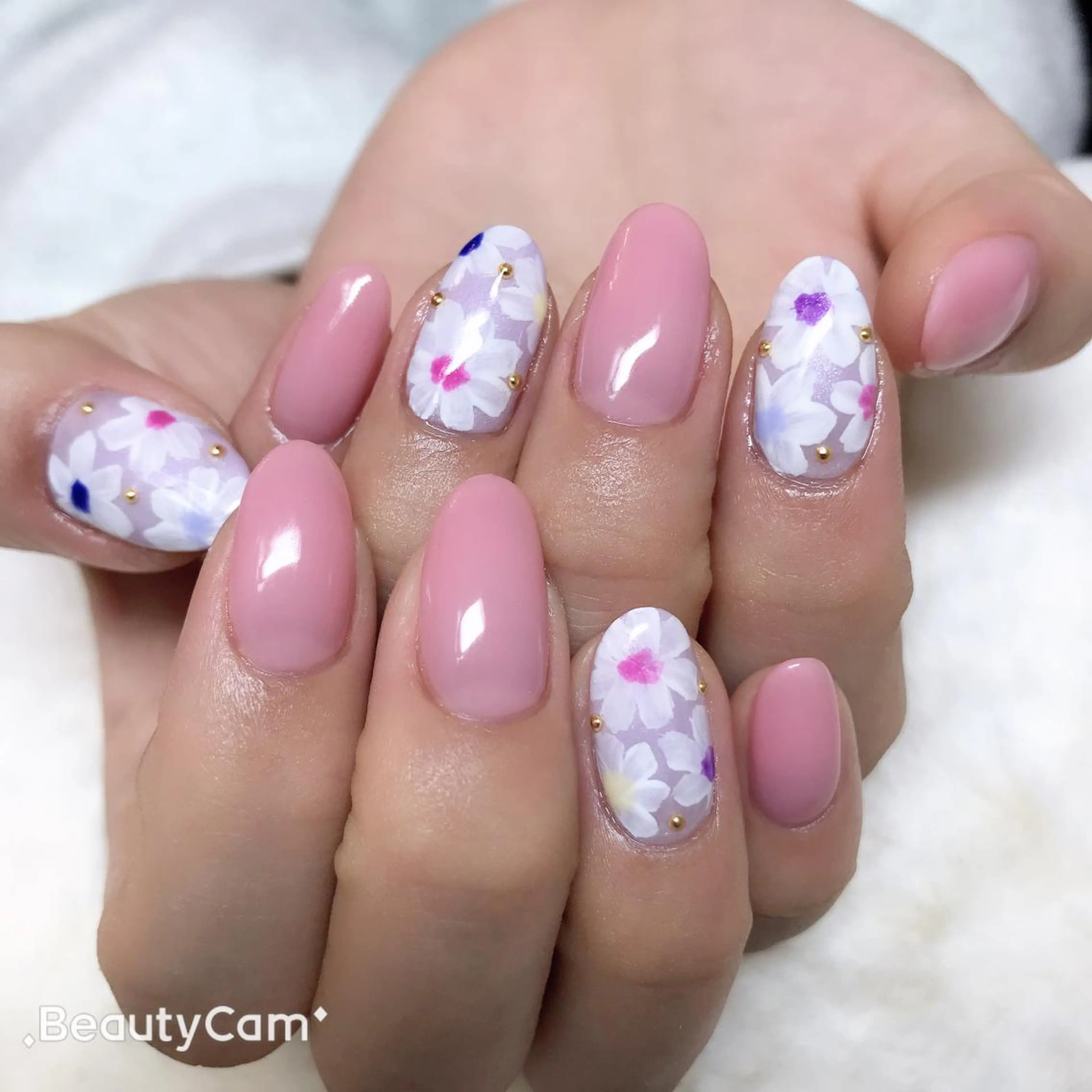 ミディアム Nail&Eyelash Bloom所属・ネイル&アイラッシュ Bloomのマツエク・マツパデザイン