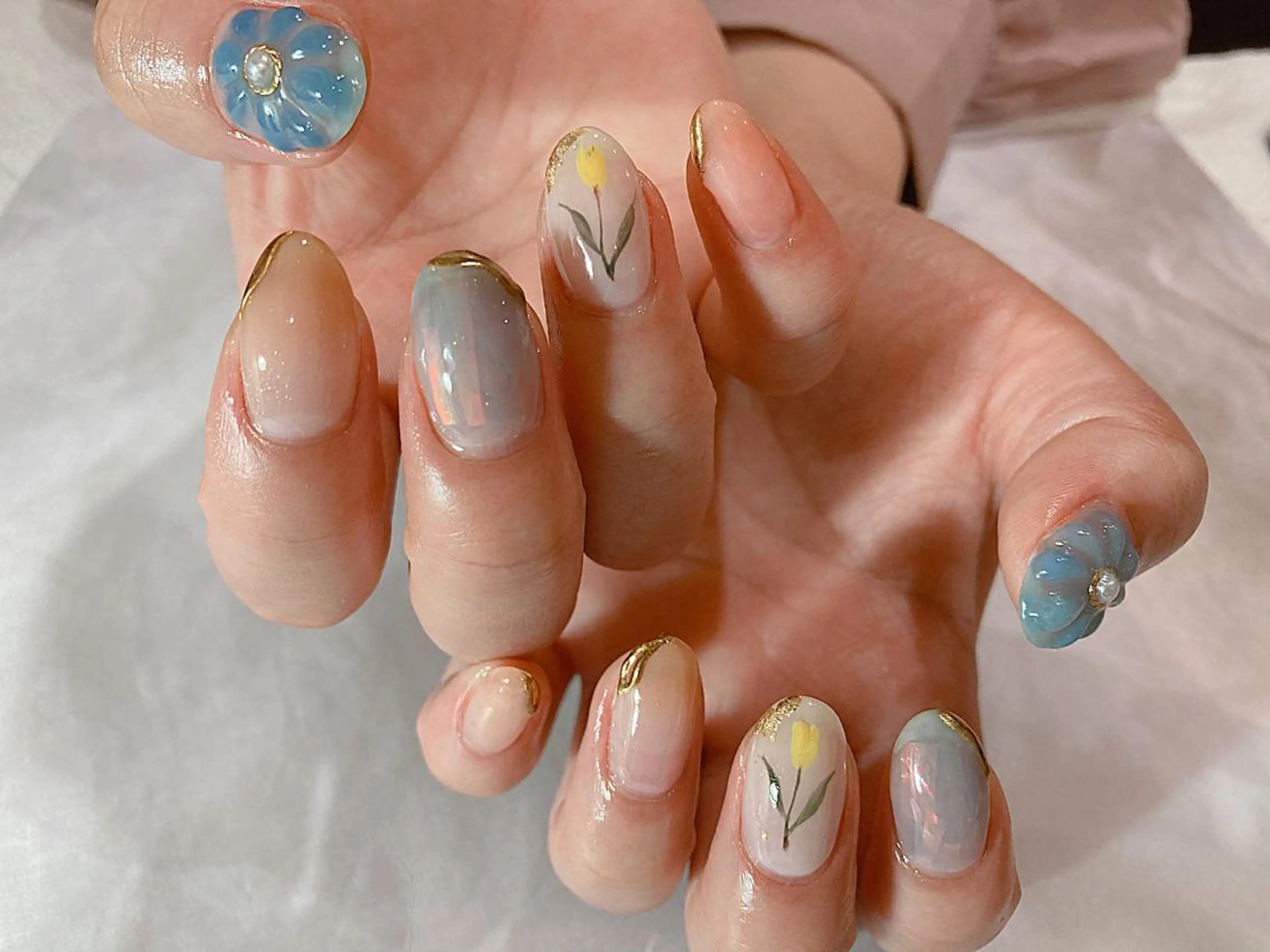 ショート カラー ネイル マツエク・マツパ ハンドネイル illum hicariのネイルデザイン