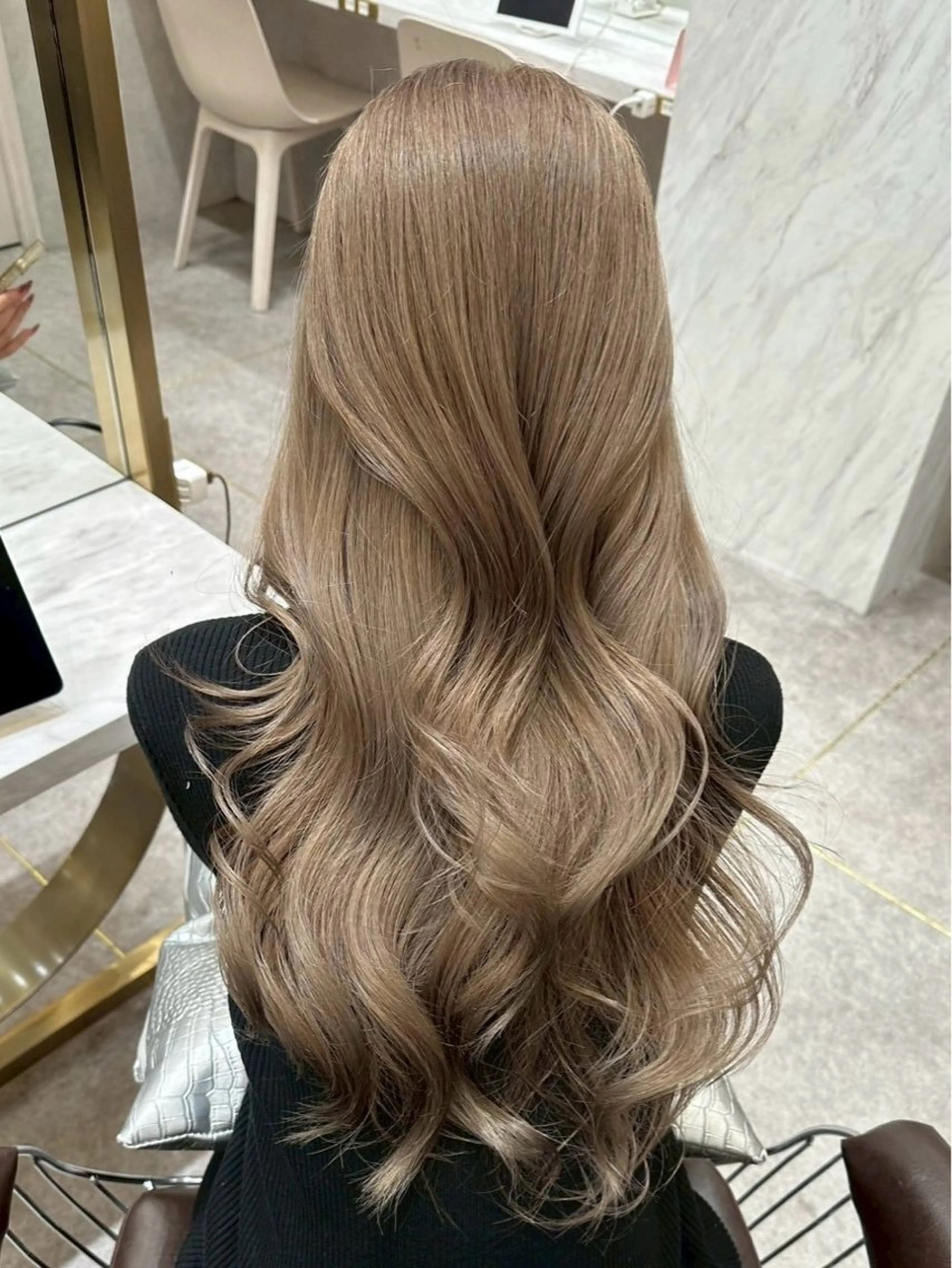 ロング カラー ベージュカラー ブリーチ カット ヘアカラー トリートメント 🍒ブリーチなしカラ ー／Sakura🍒のヘアスタイル