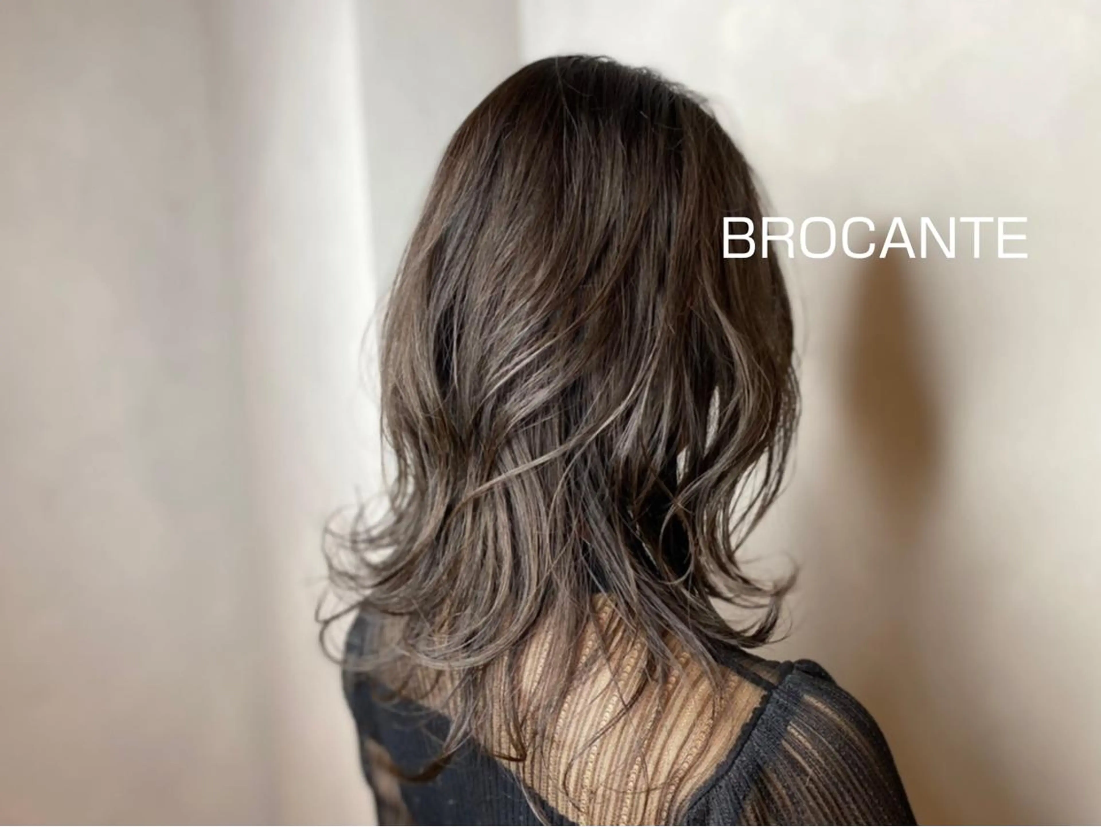 セミロング カラー 透明感カラー レイヤーカット カット ヘアカラー トリートメント BROCANTE✂︎ karasawa.nのヘアスタイル
