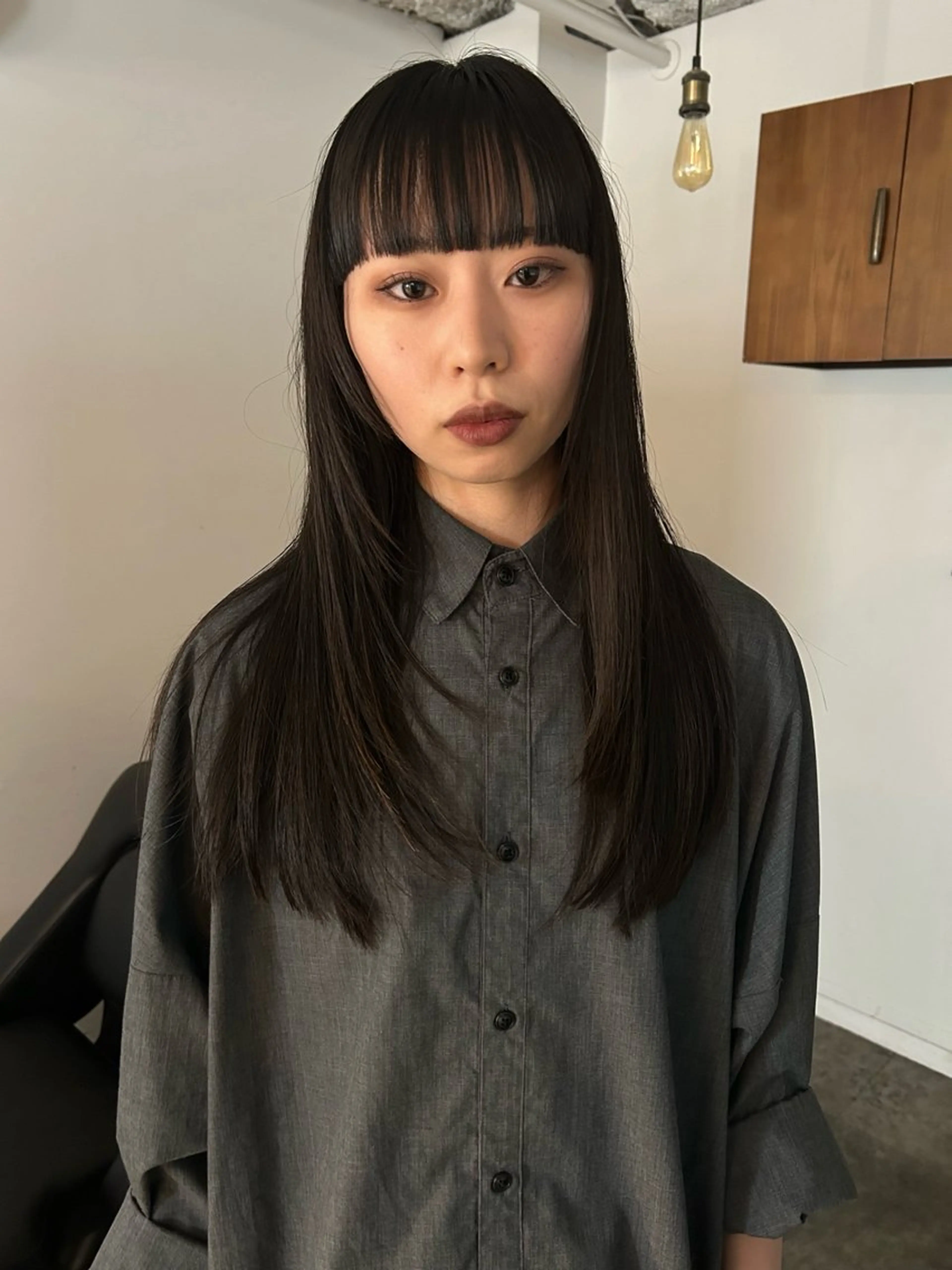 ロング カラー レイヤーカット ワイドバング カット ヘアカラー トリートメント Loom.所属・村上雅人 ナチュラルモードのヘアスタイル