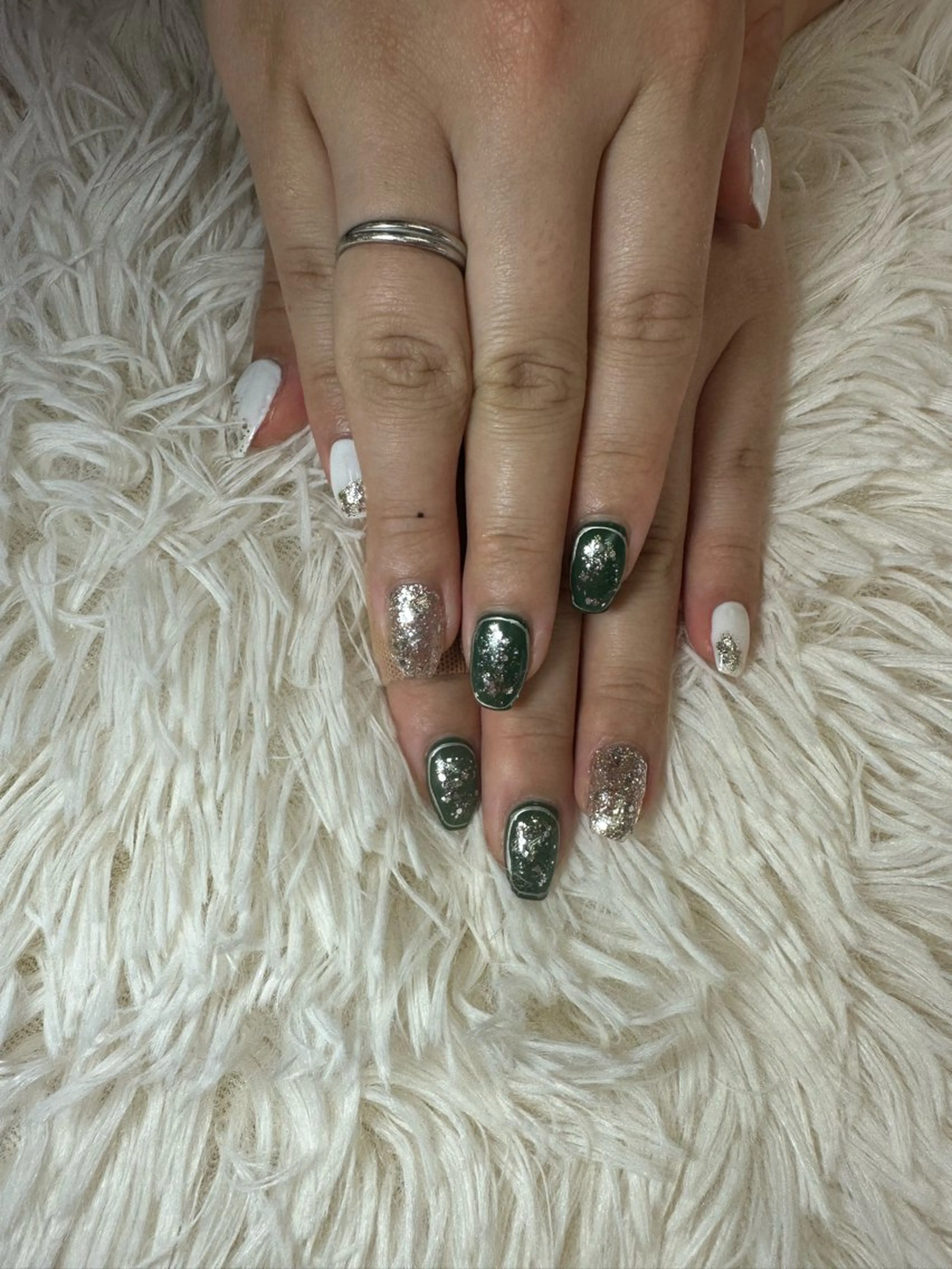 ネイル キラキラネイル ラメ(グリッター) ハンドネイル 串田 萌のネイルデザイン