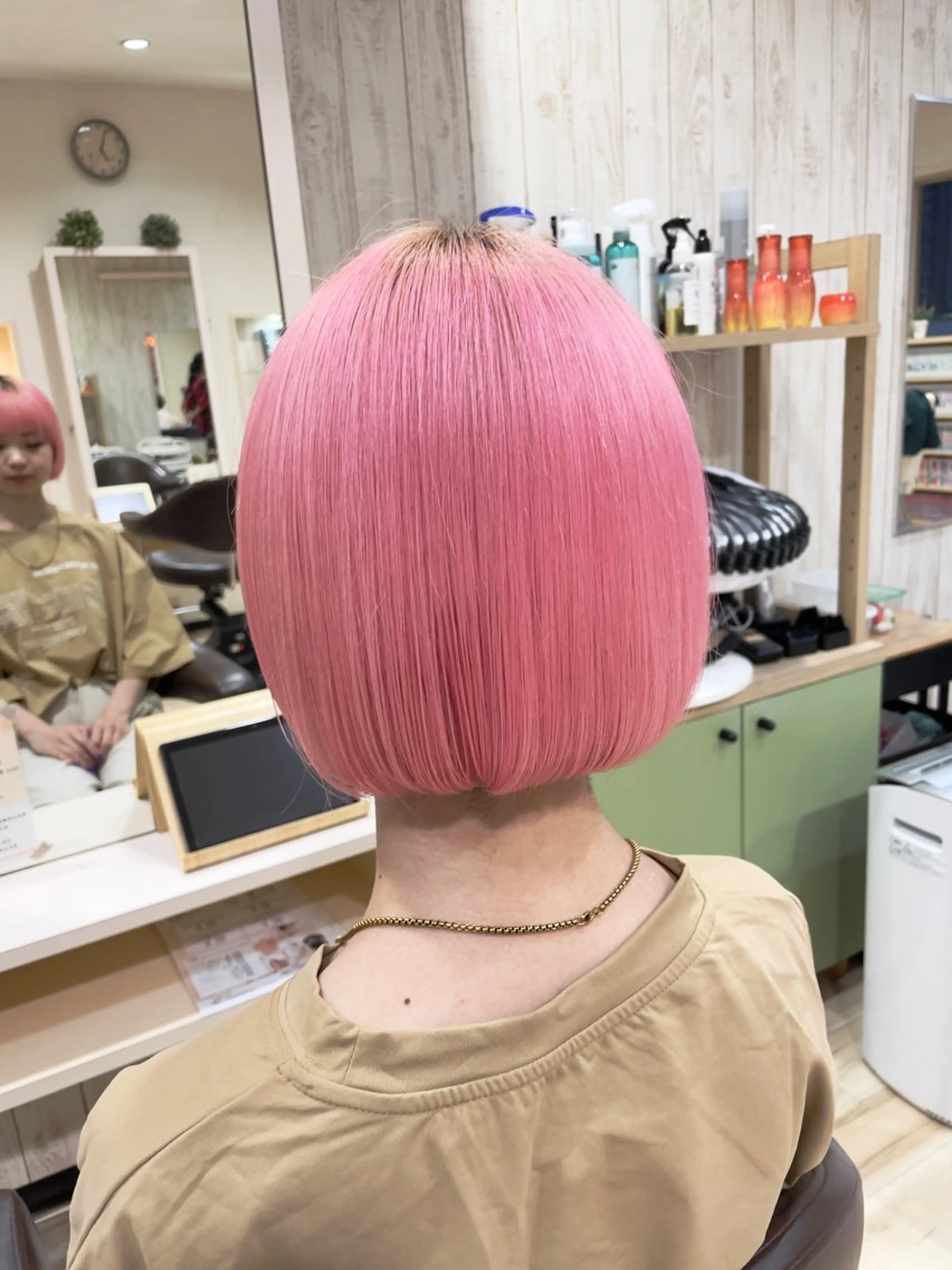ショート カラー ブリーチ ピンクカラー 🌈派手髪ハイトーン 🌈鈴木亮太🌈のヘアスタイル