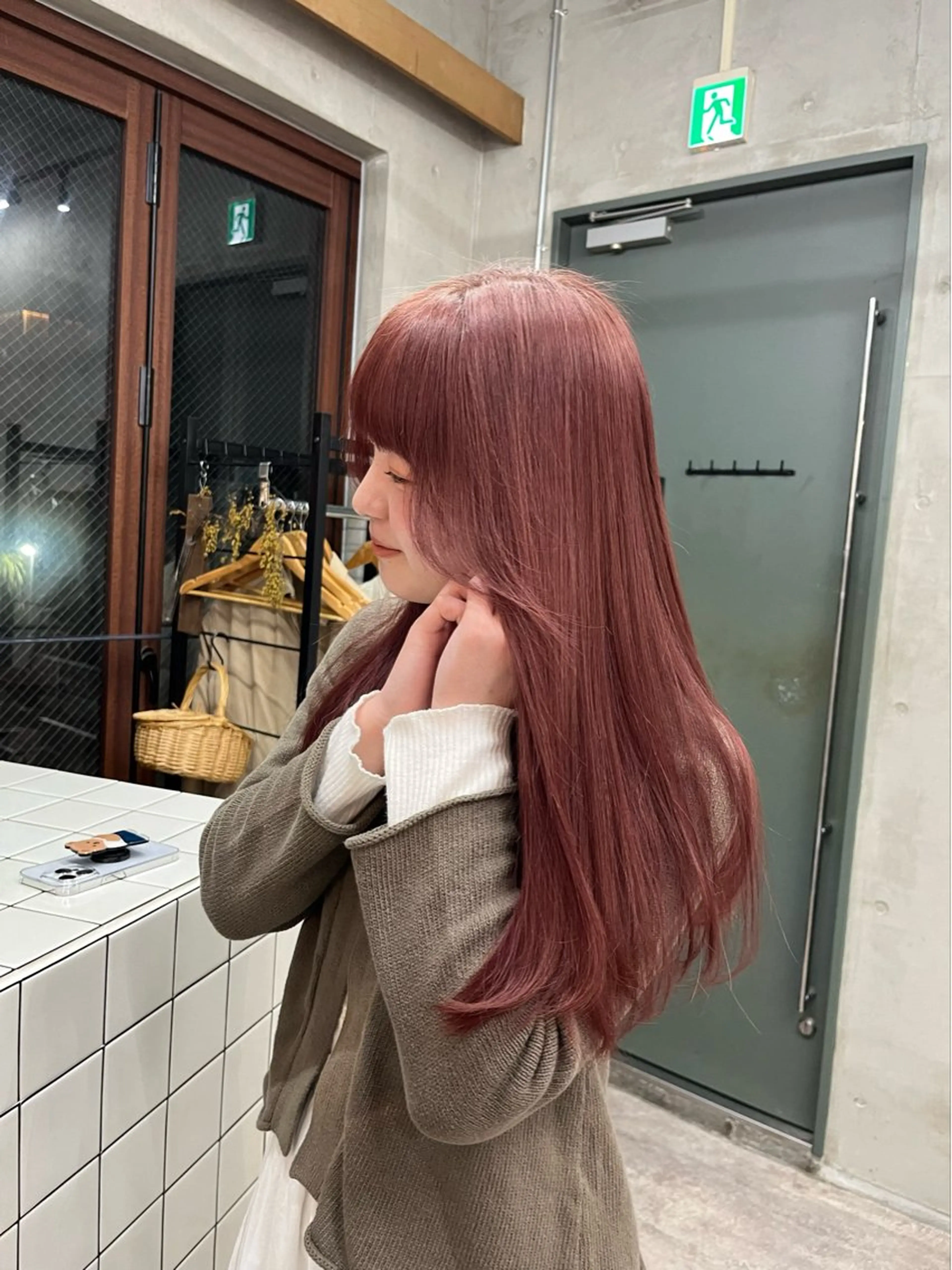 セミロング 顔周りカット ヘアカラー SALT WATER所属・🫐 𝐌𝐚𝐨 🫐ボブモデル募集のヘアスタイル