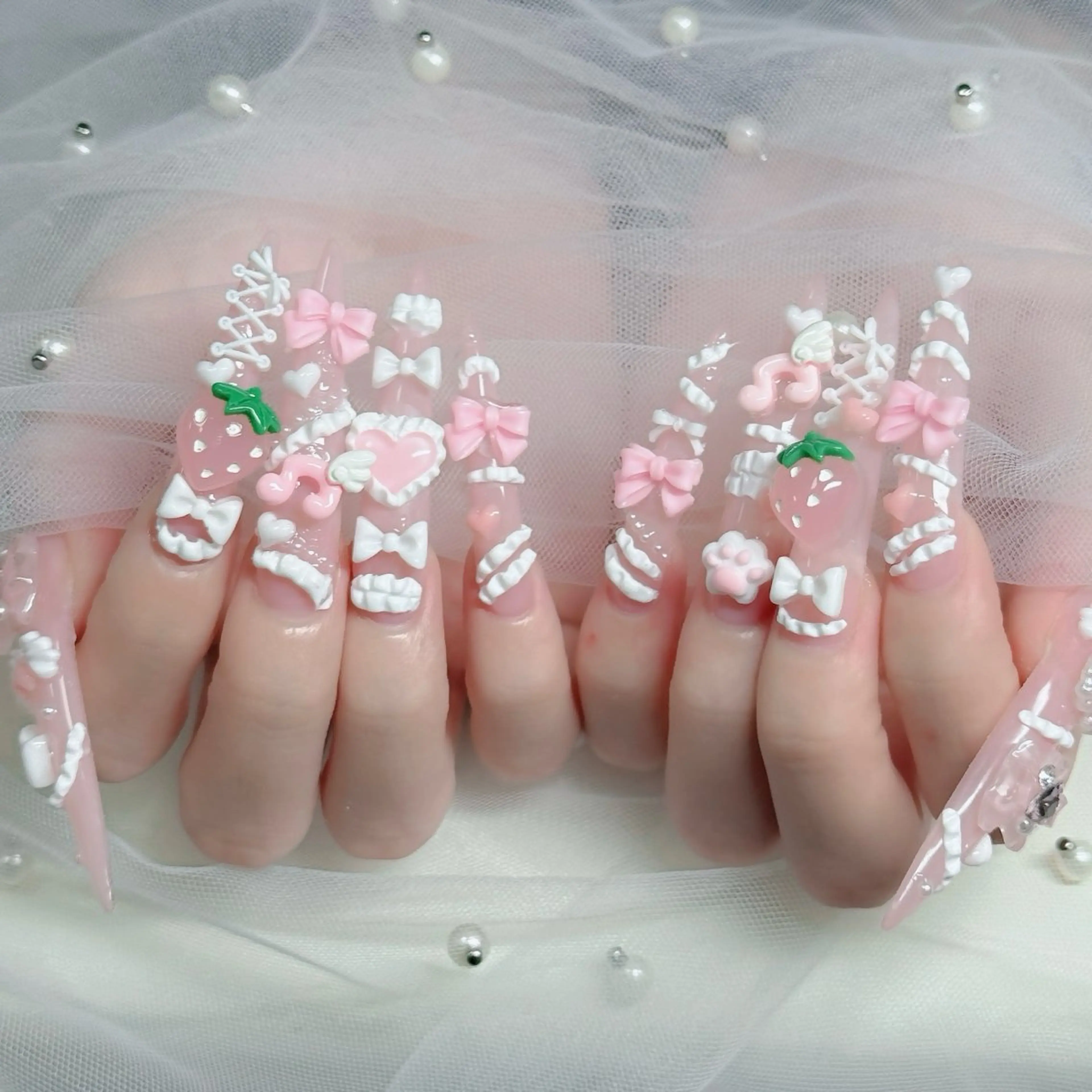ネイル フットネイル フレンチネイル グラデーション 韓国ネイル ロングネイル ハンドネイル Hani Nail Salonのネイルデザイン