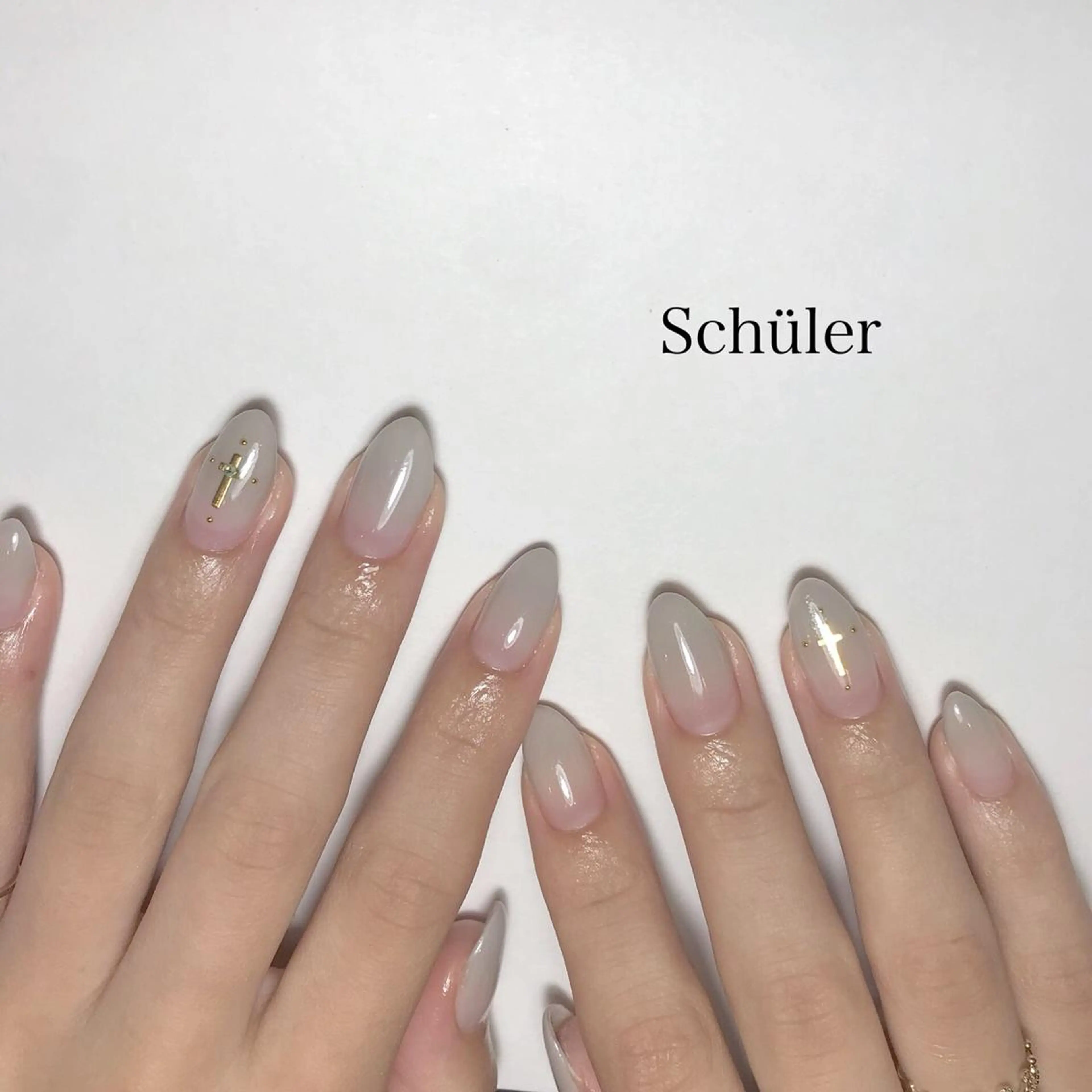 ネイル Schüler所属・野内 まきのネイルデザイン