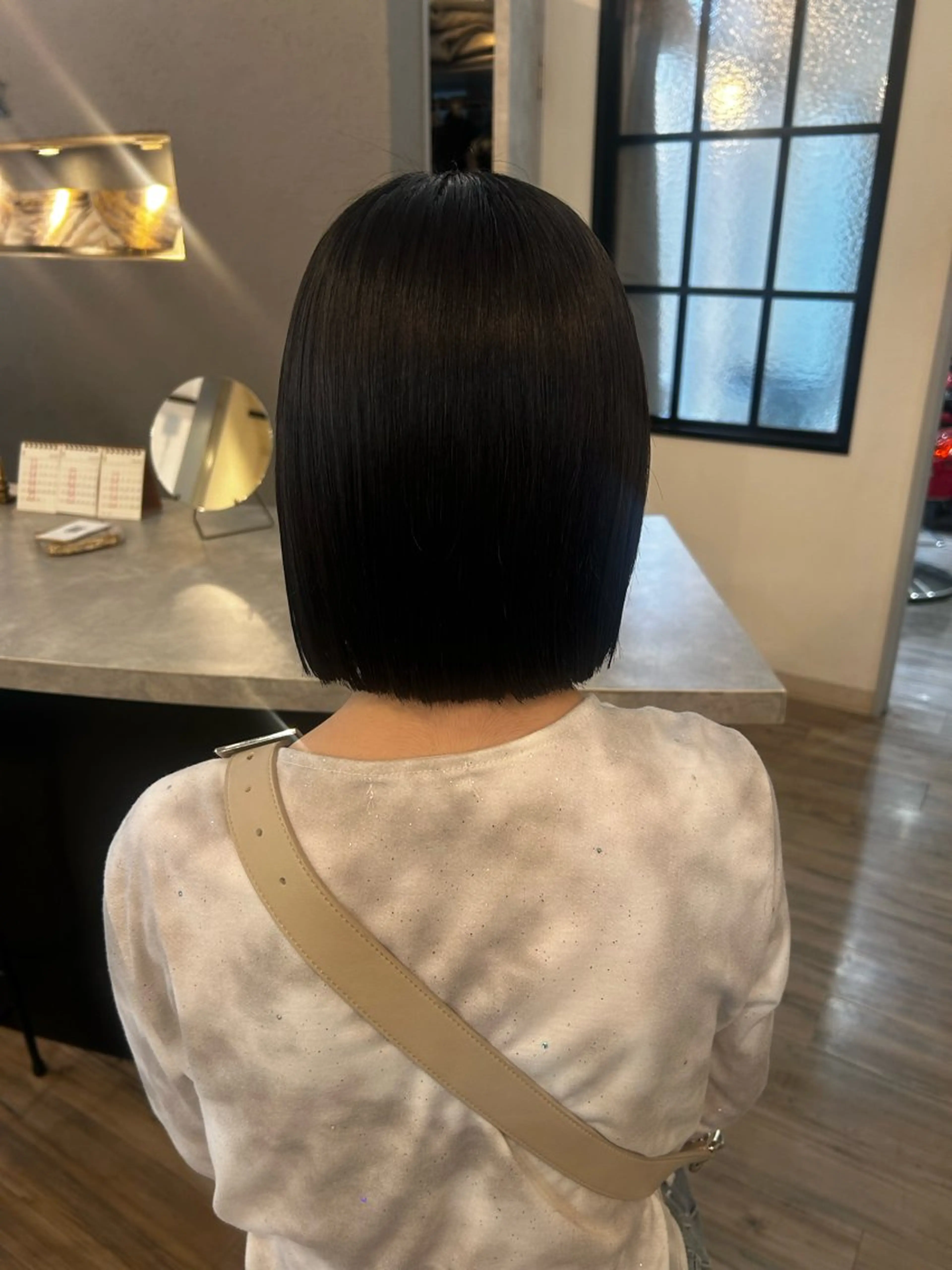 ミディアム 🤍ハイトーン🤍 マツモトミナミ🦋のヘアスタイル