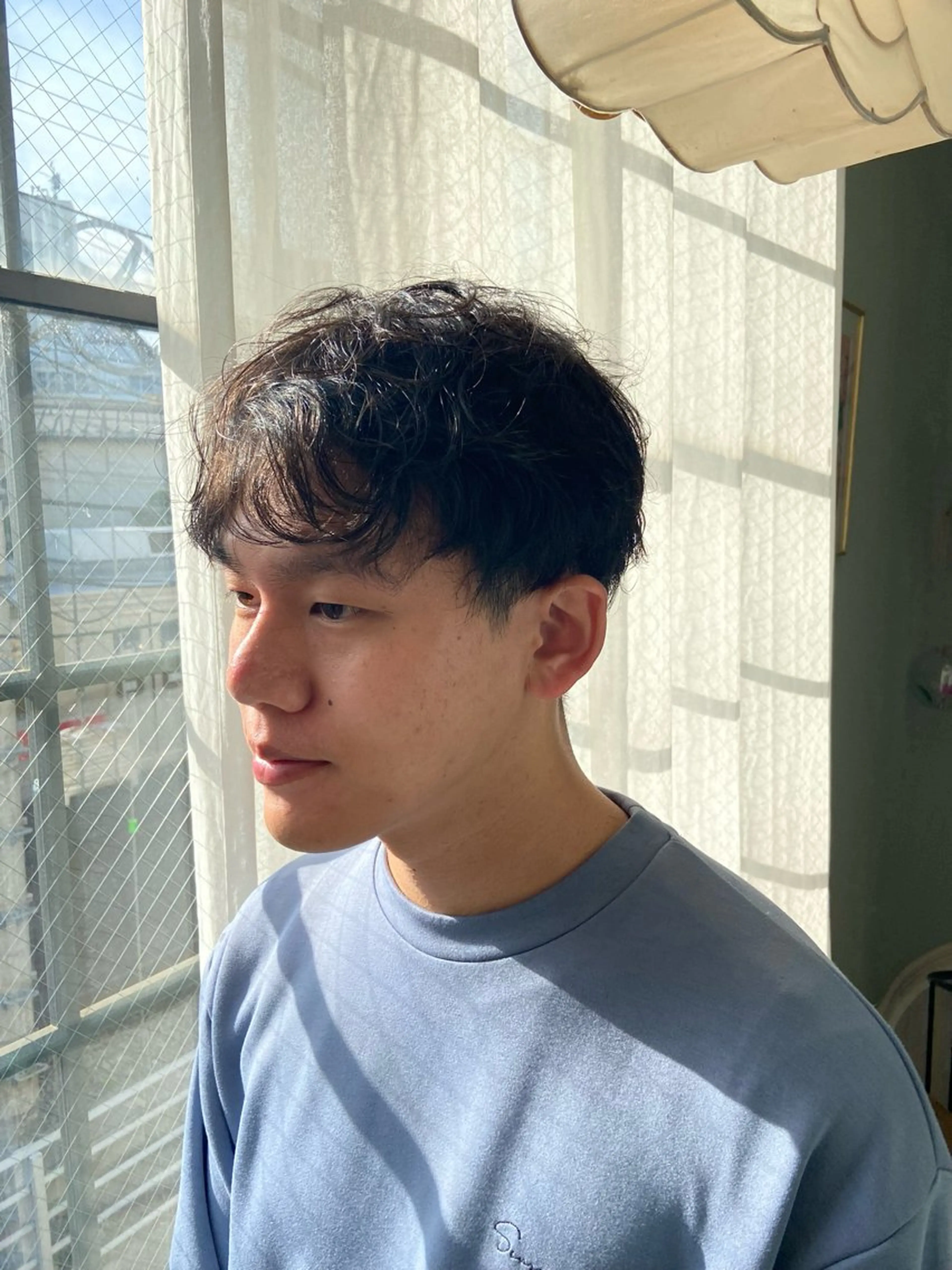 メンズ atelier doux dimanche（アトリエ・ドゥー・ディマンシュ）所属・Fukamiレイヤー 透明感カラーのヘアスタイル