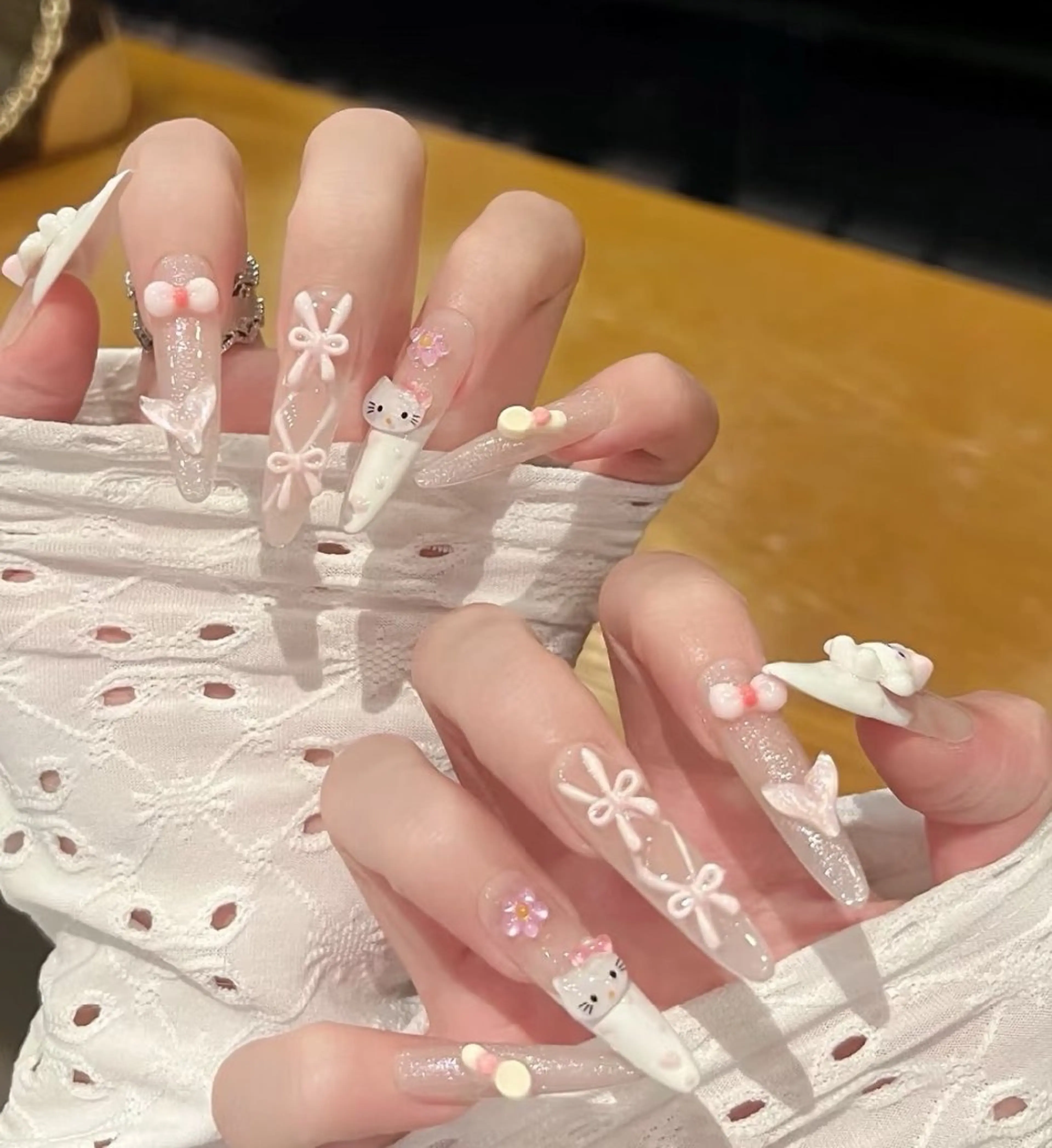 ネイル Miu Miu 🎀 Nailのネイルデザイン