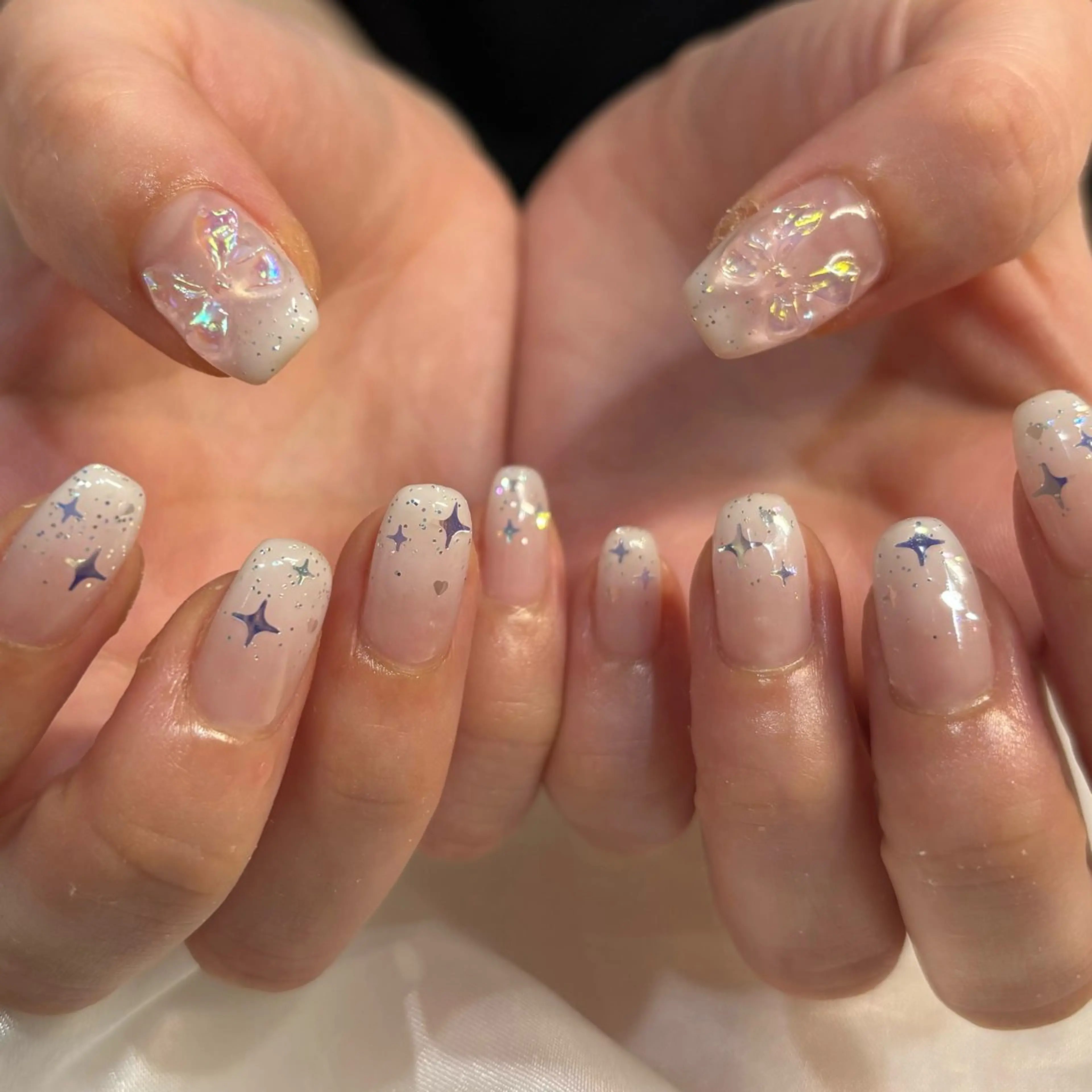 ネイル キラキラネイル ハンドネイル sharesalon    room59所属・nozomi 🌙のネイルデザイン