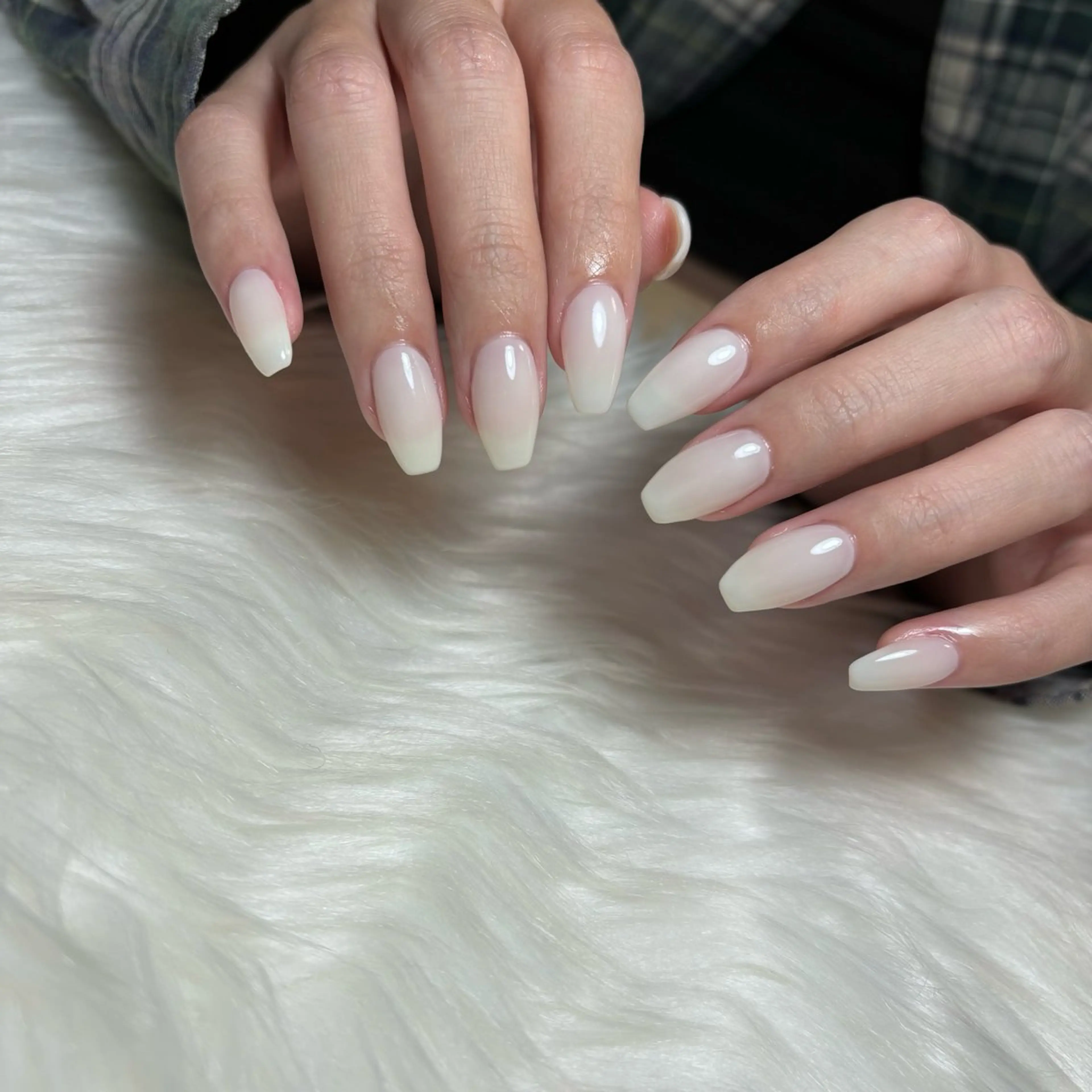 ネイル ワンカラーネイル ホワイト Nail salon RAVE所属・Kinjo Shionのネイルデザイン