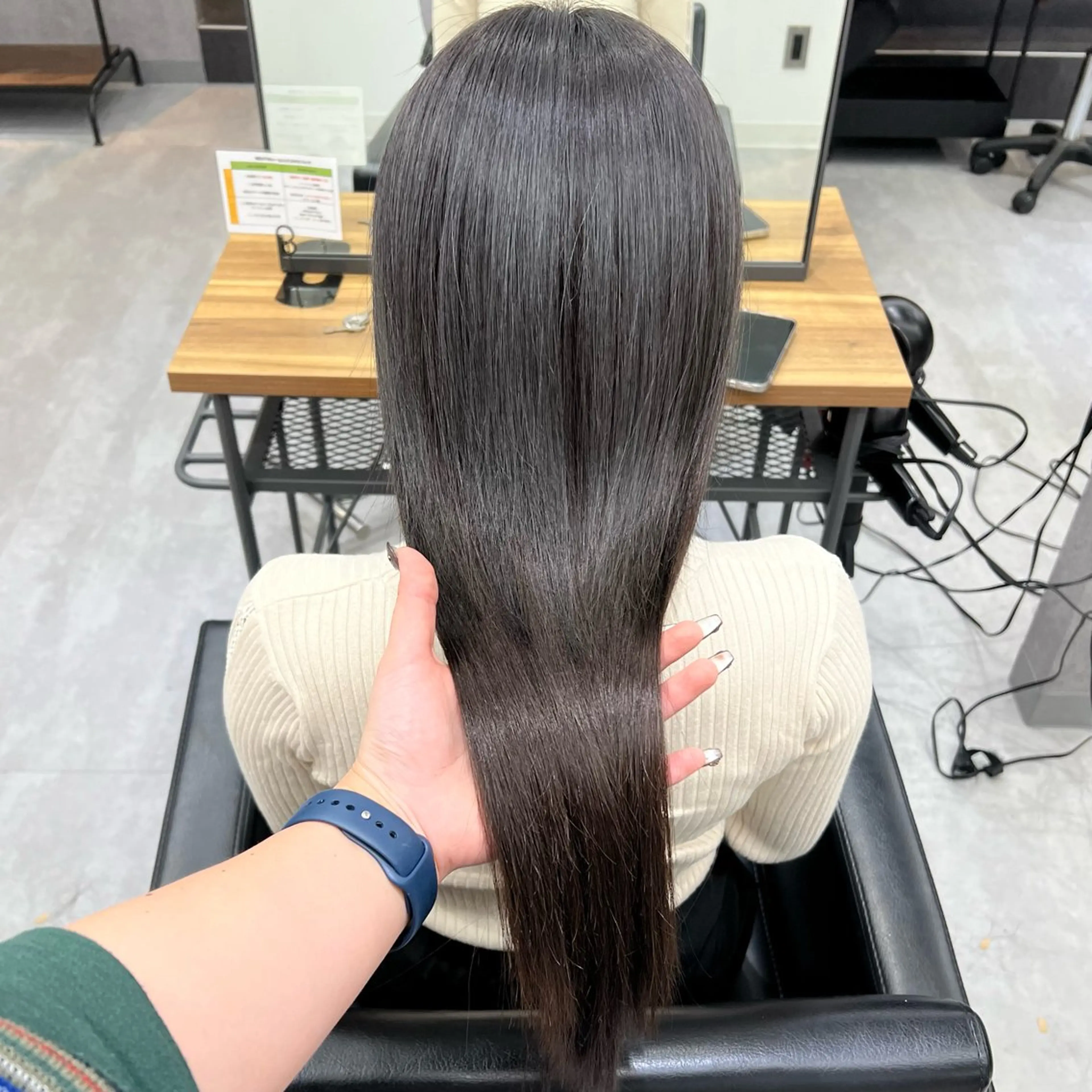 ロング カラー シールエクステ 黒髪 ブリーチ ブラウンカラー デザインカラー カットモデル募集 八王子/kyocoのヘアスタイル
