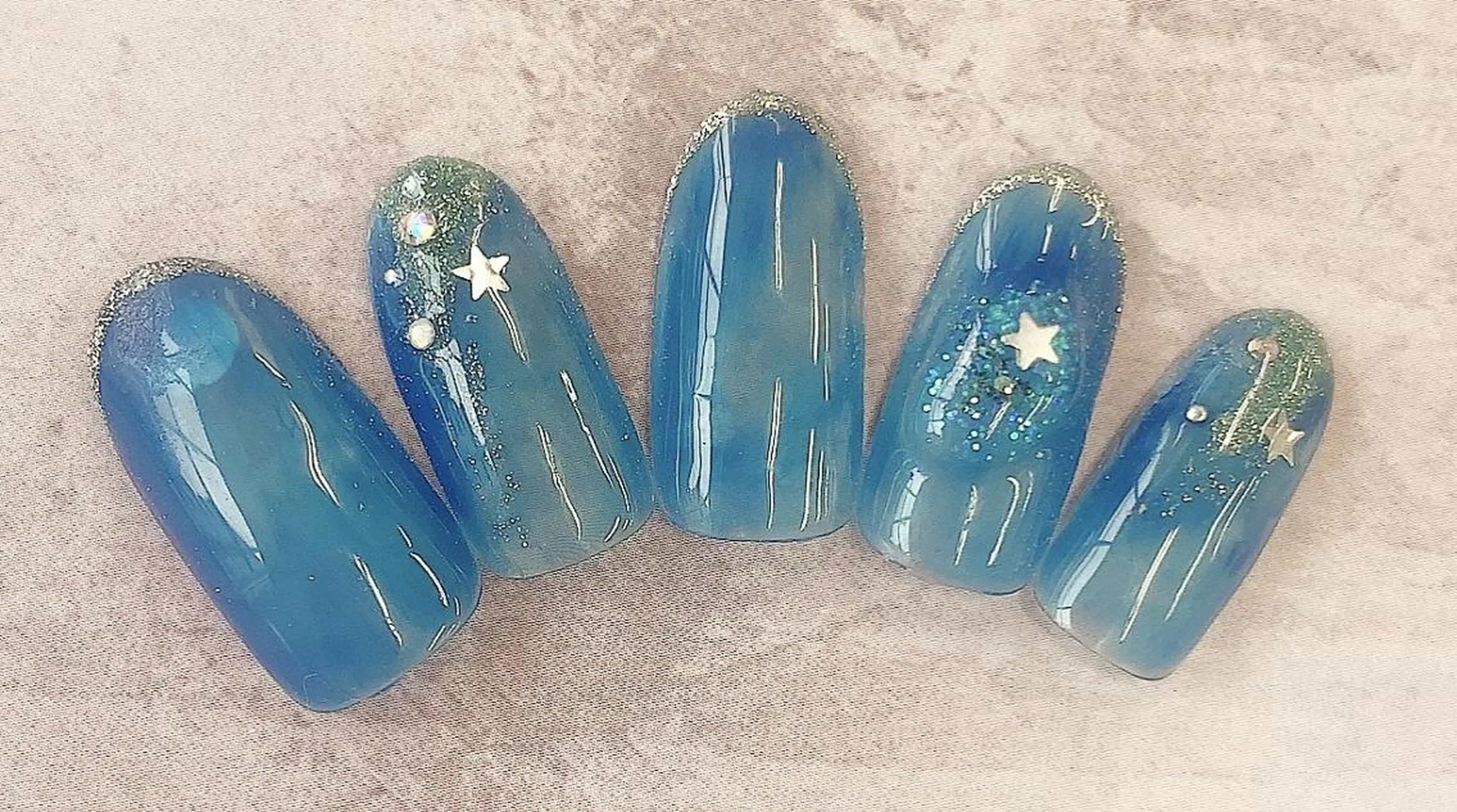 ネイル アートネイル Nail Eyeのマツエク・マツパデザイン