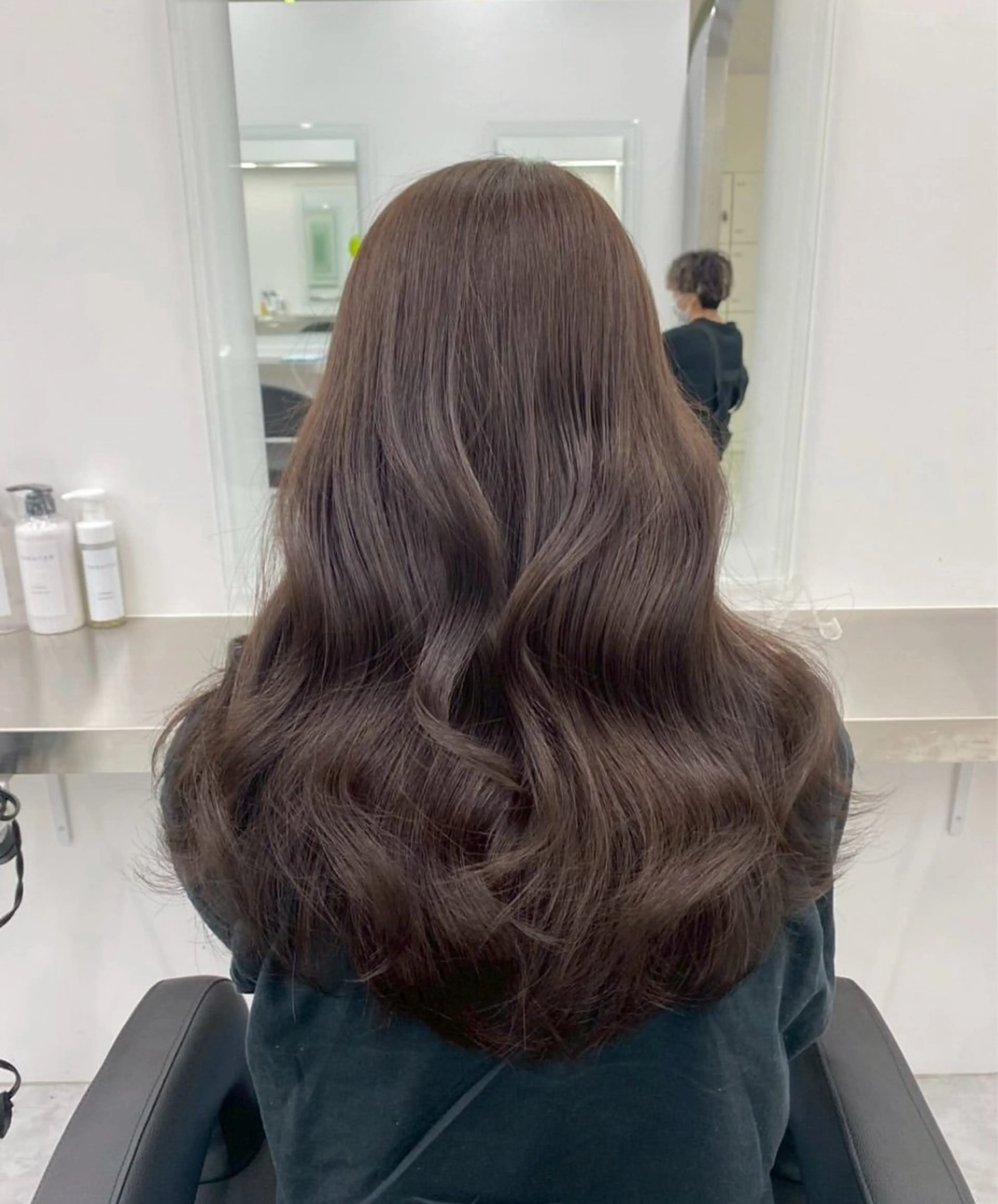 カラー ブリーチなし🫧韓国 🫧HANA🫧のヘアスタイル