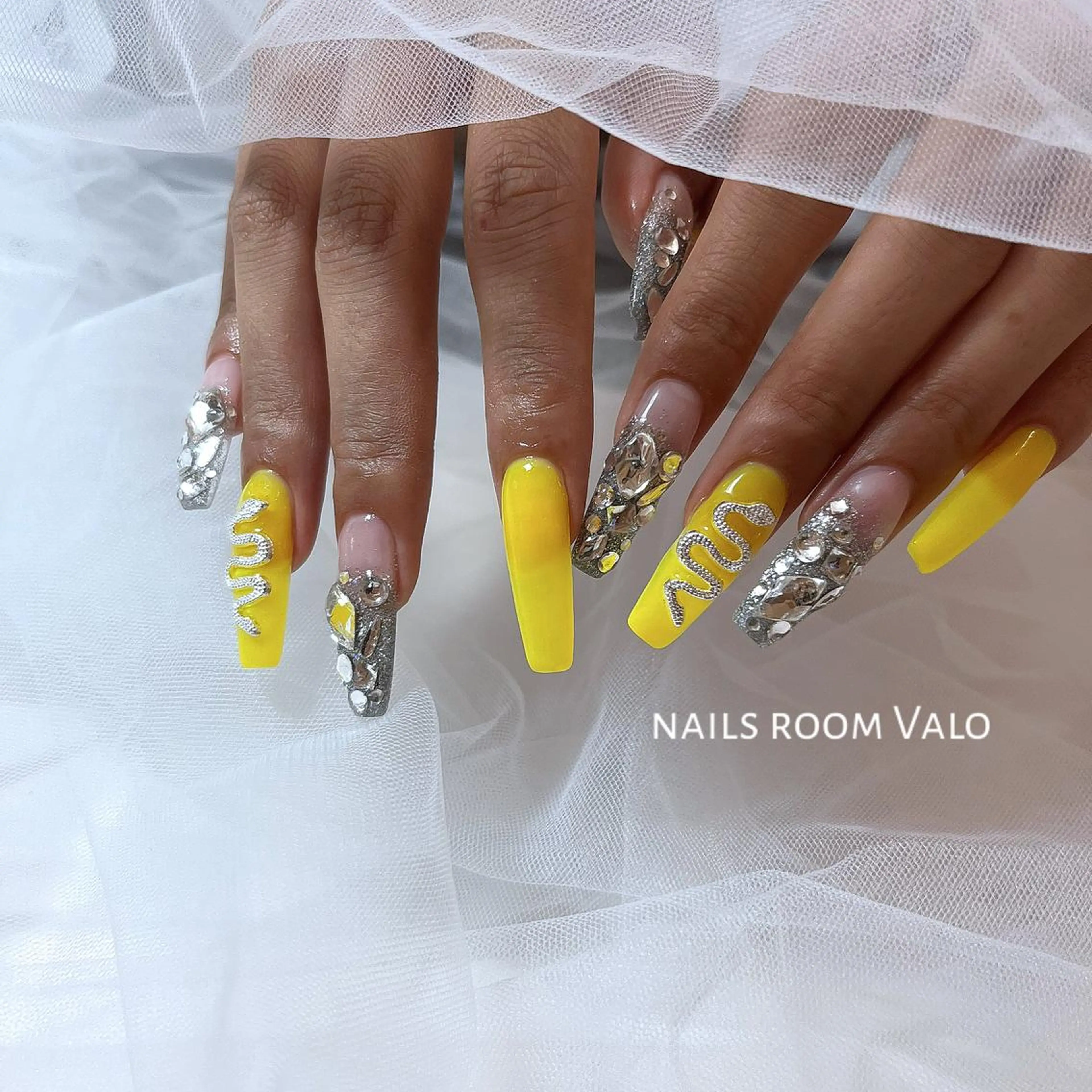 ネイル ハンドネイル nails room Valoのネイルデザイン