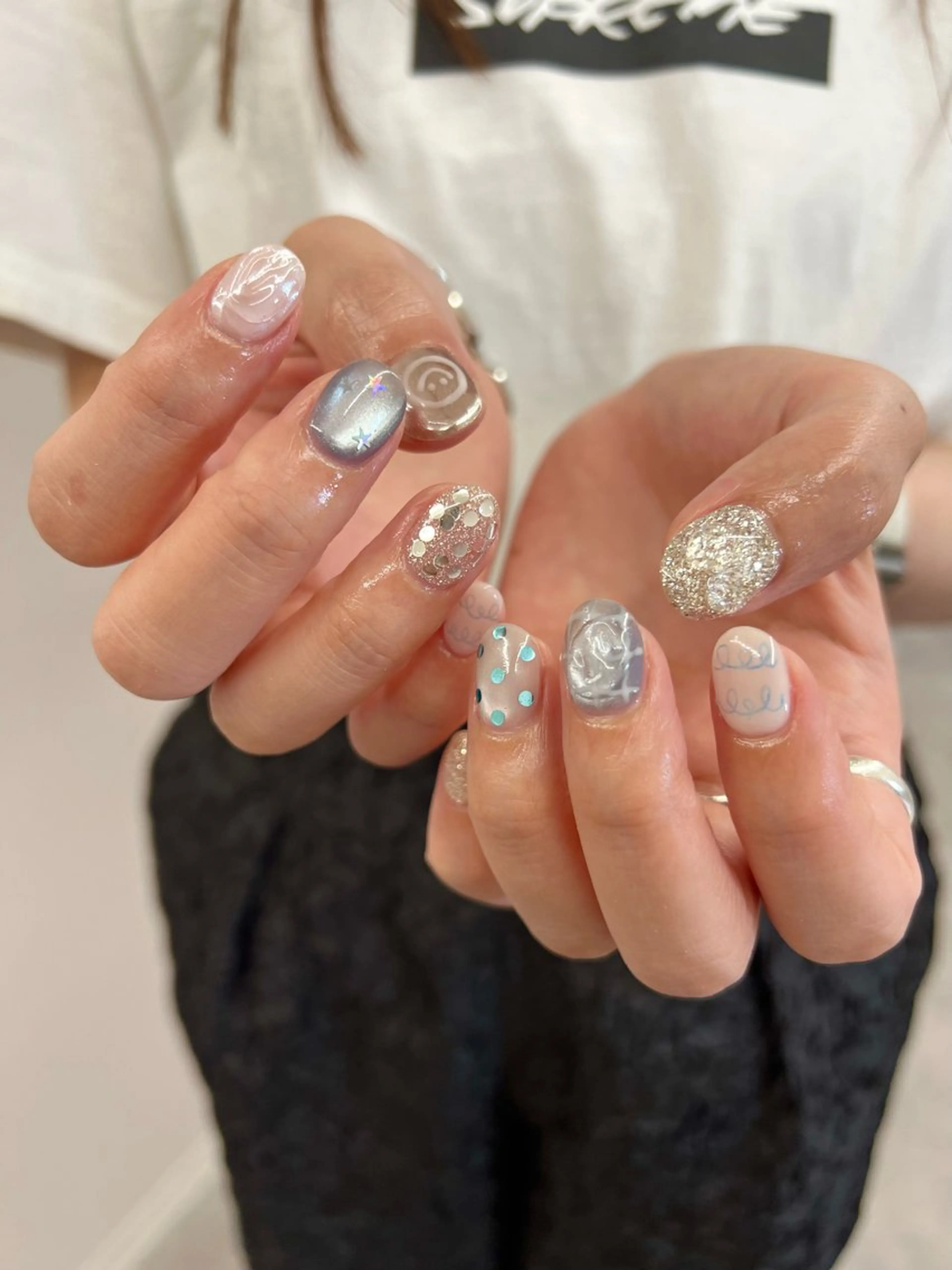 ネイル ドット ジェルネイル 水色 マグネットネイル ニュアンスネイル ハンドネイル ハンドケア Bana_ Nailのネイルデザイン
