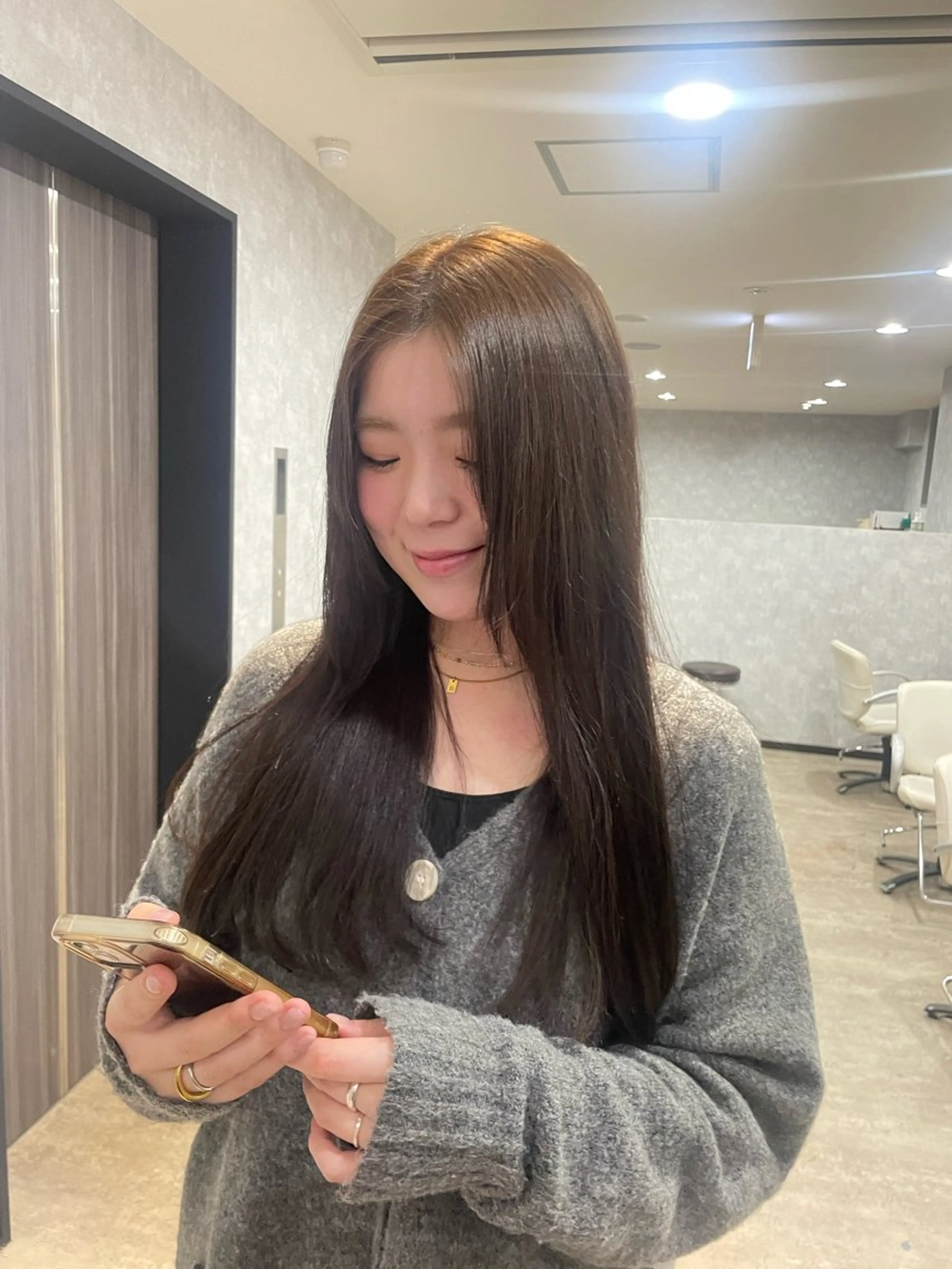 ロング 🌐NATSUMI 🌐【寒色カラー】のヘアスタイル