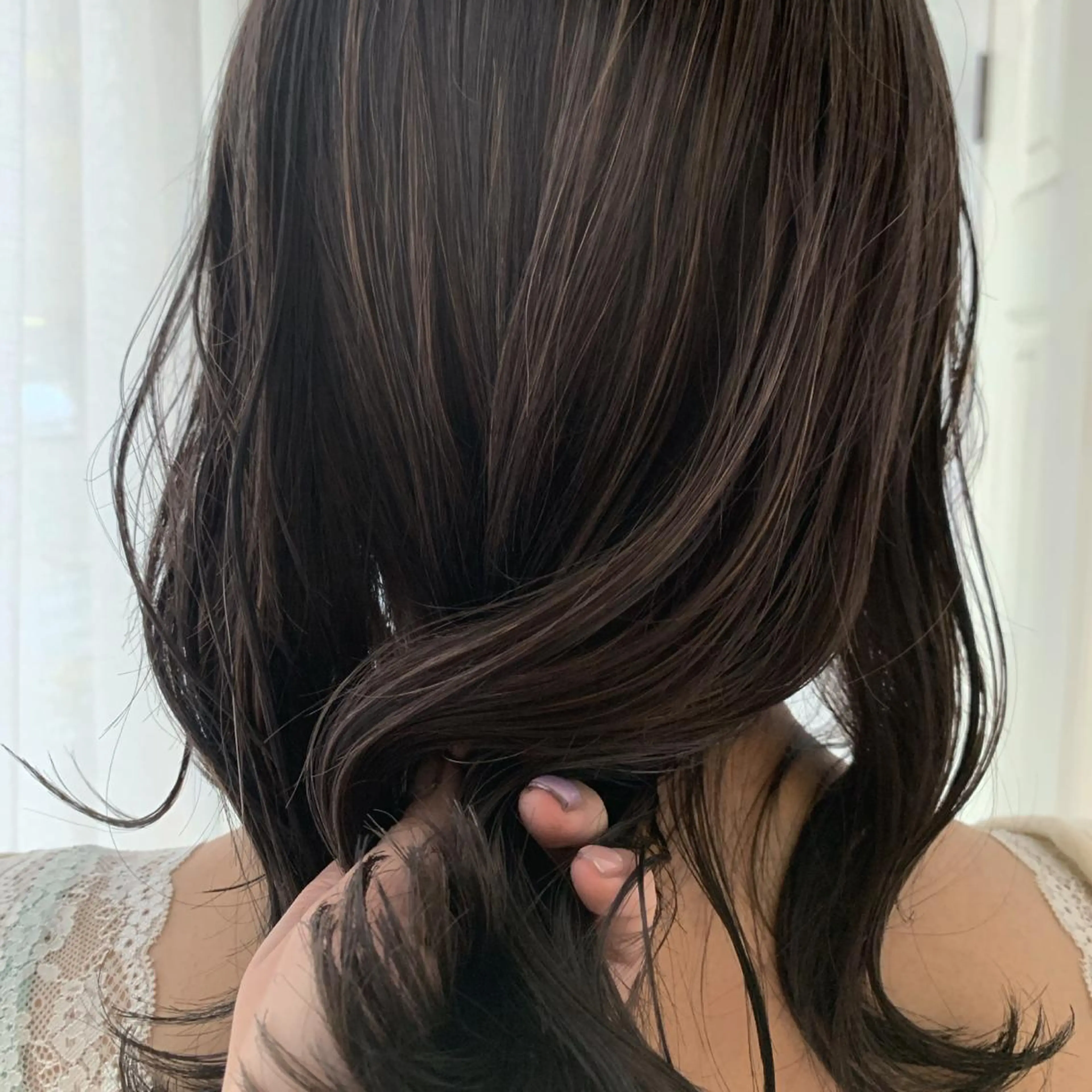 ロング カラー タナカ マナミのヘアスタイル